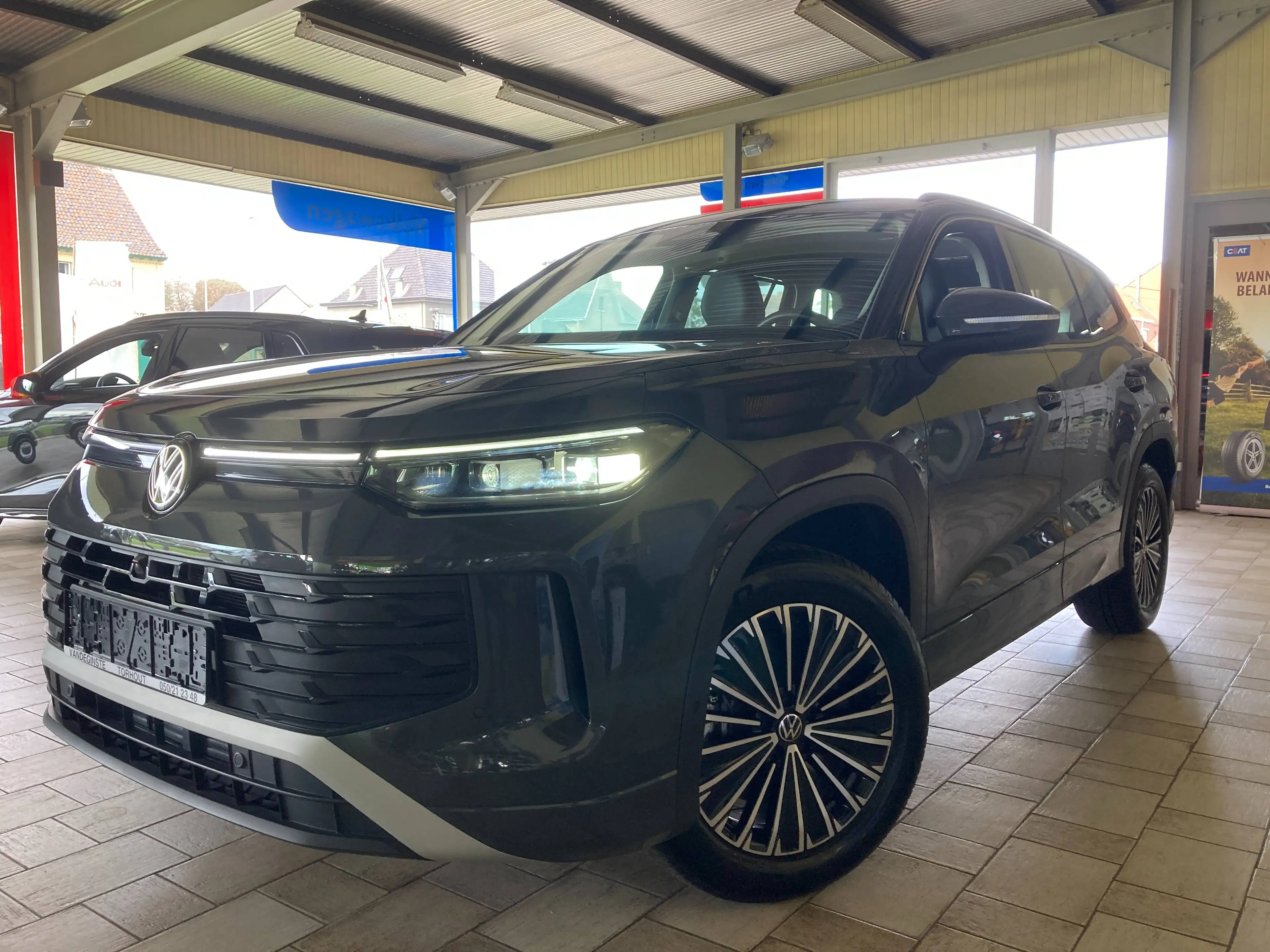 Volkswagen Tayron Tayron 150eTSI -AUTOMAAT - 7 zetel -GPS -Airco 3zone -App -MATRIX -Cam 360° -Trekhk — photo 3