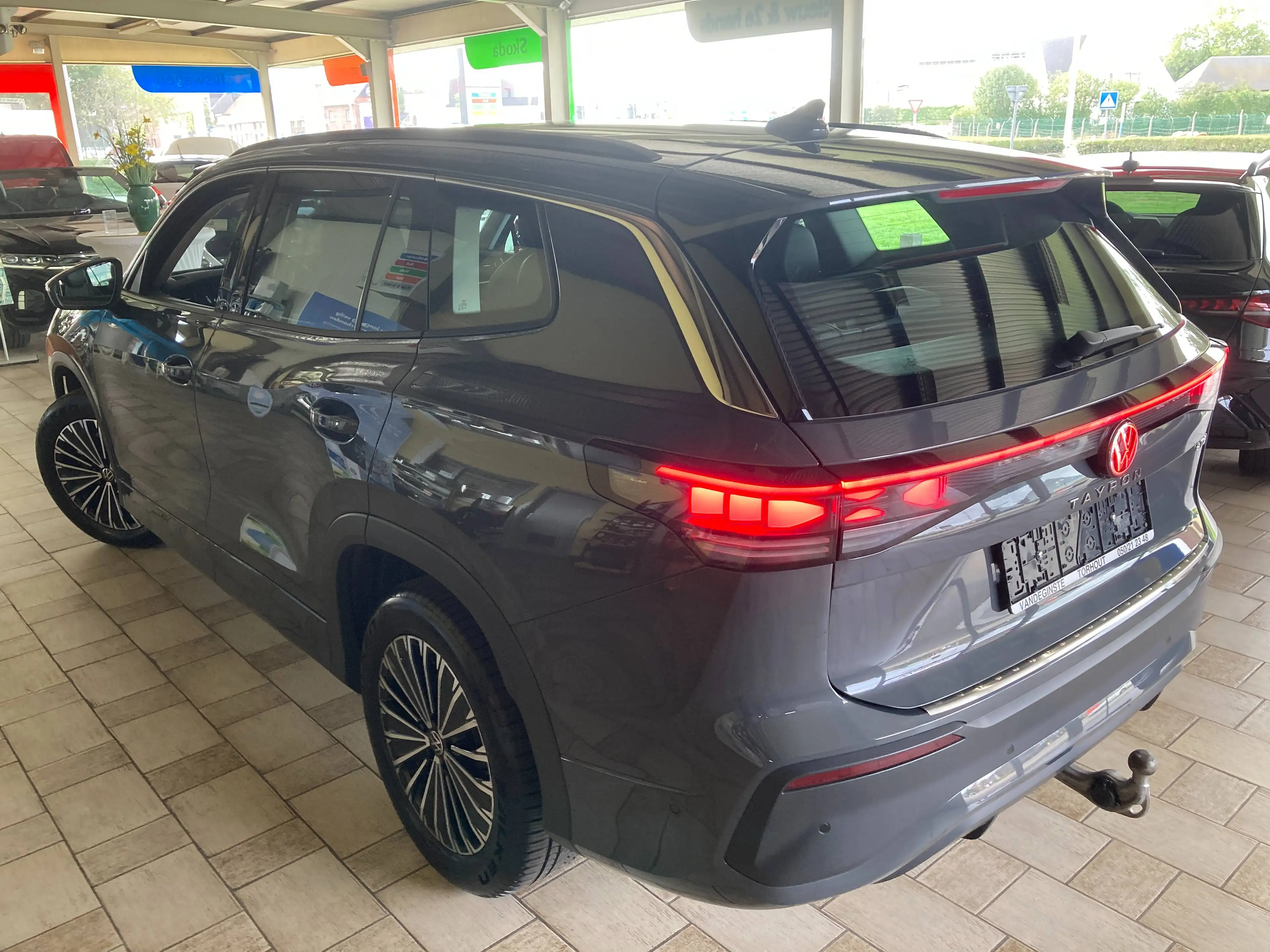 Volkswagen Tayron Tayron 150eTSI -AUTOMAAT - 7 zetel -GPS -Airco 3zone -App -MATRIX -Cam 360° -Trekhk — photo 6
