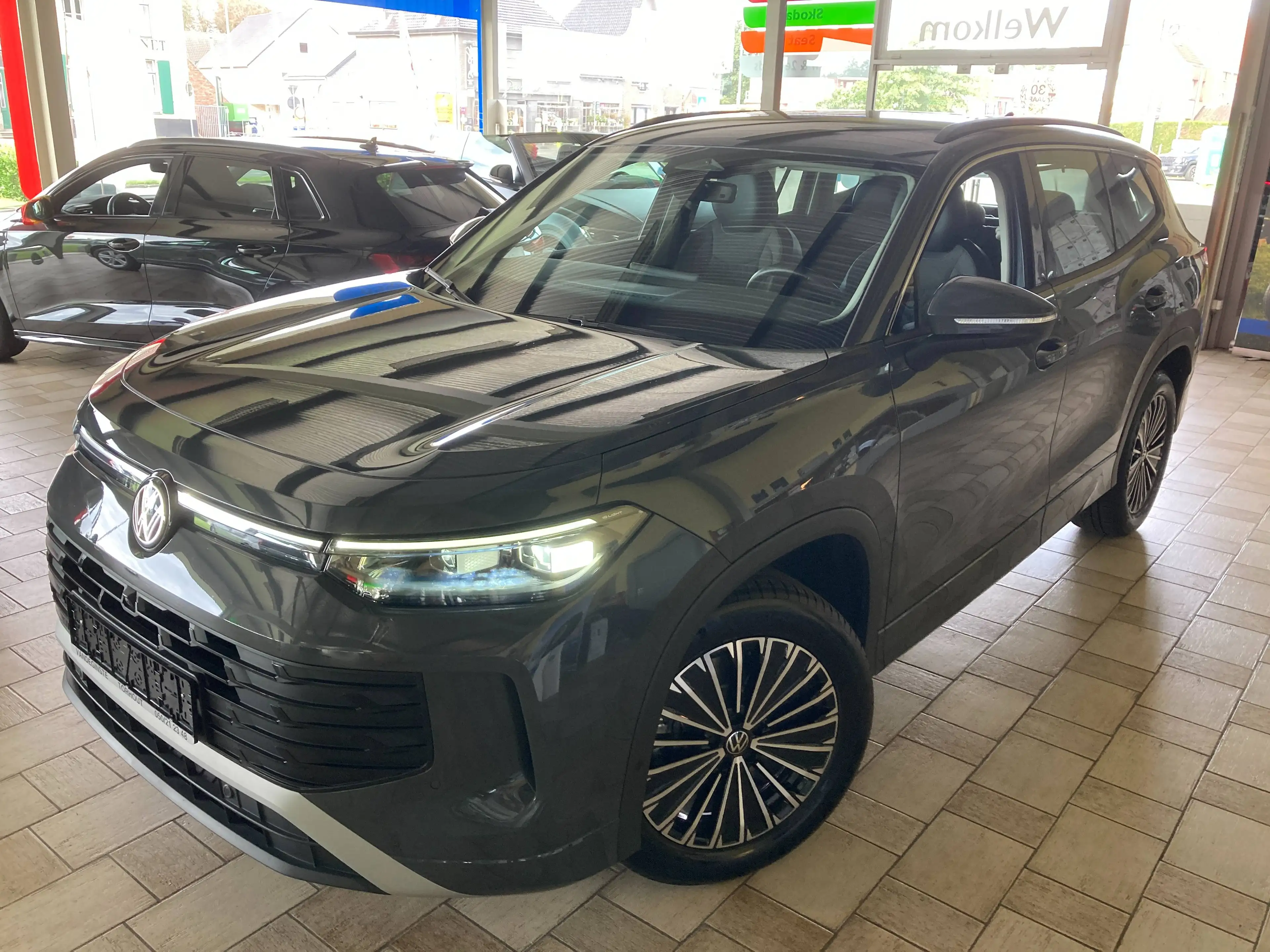 Volkswagen Tayron Tayron 150eTSI -AUTOMAAT - 7 zetel -GPS -Airco 3zone -App -MATRIX -Cam 360° -Trekhk — photo 4