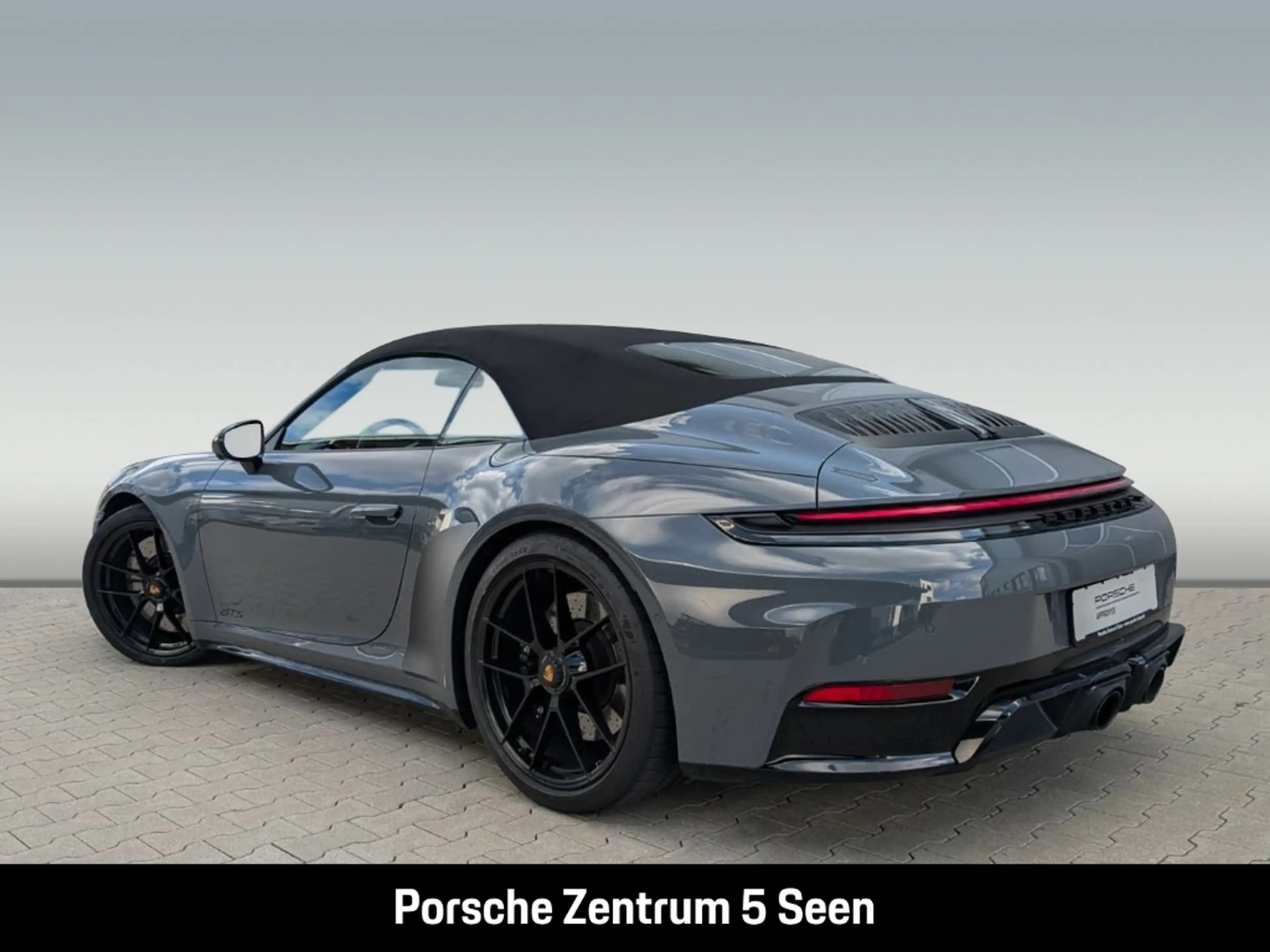 Porsche 992 -2 (911) Carrera GTS Cabriolet — photo 4