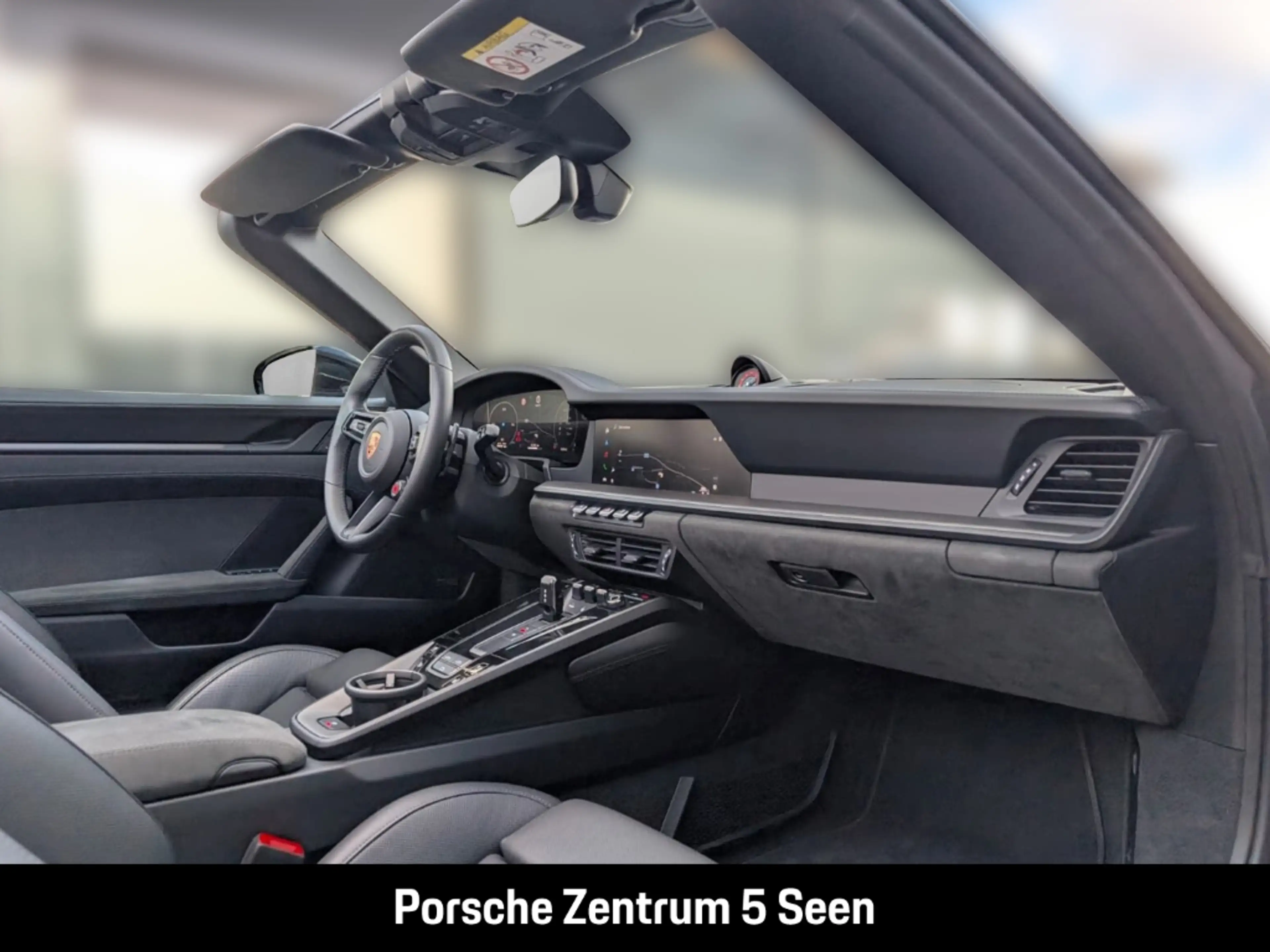 Porsche 992 -2 (911) Carrera GTS Cabriolet — photo 10