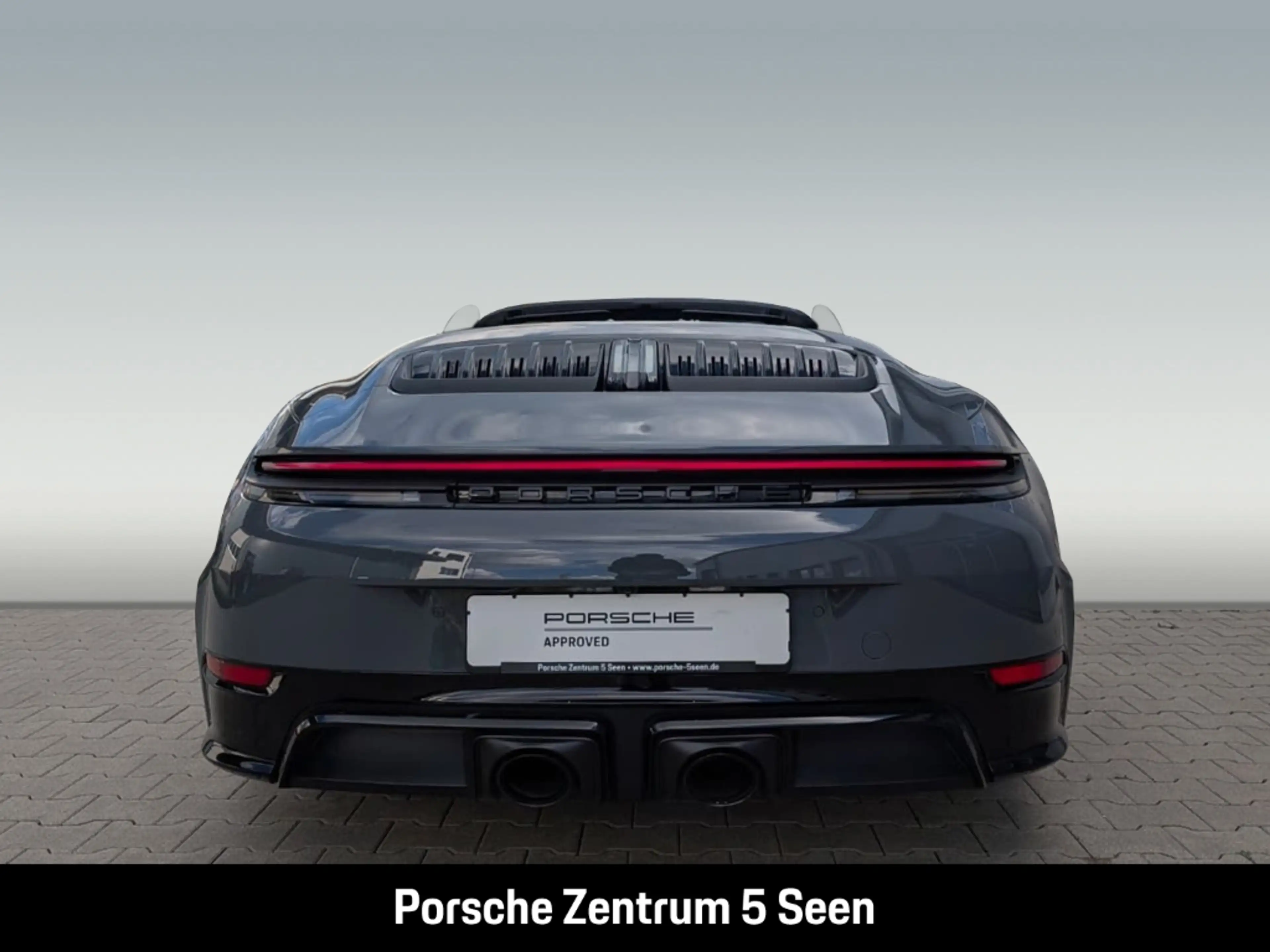 Porsche 992 -2 (911) Carrera GTS Cabriolet — photo 6