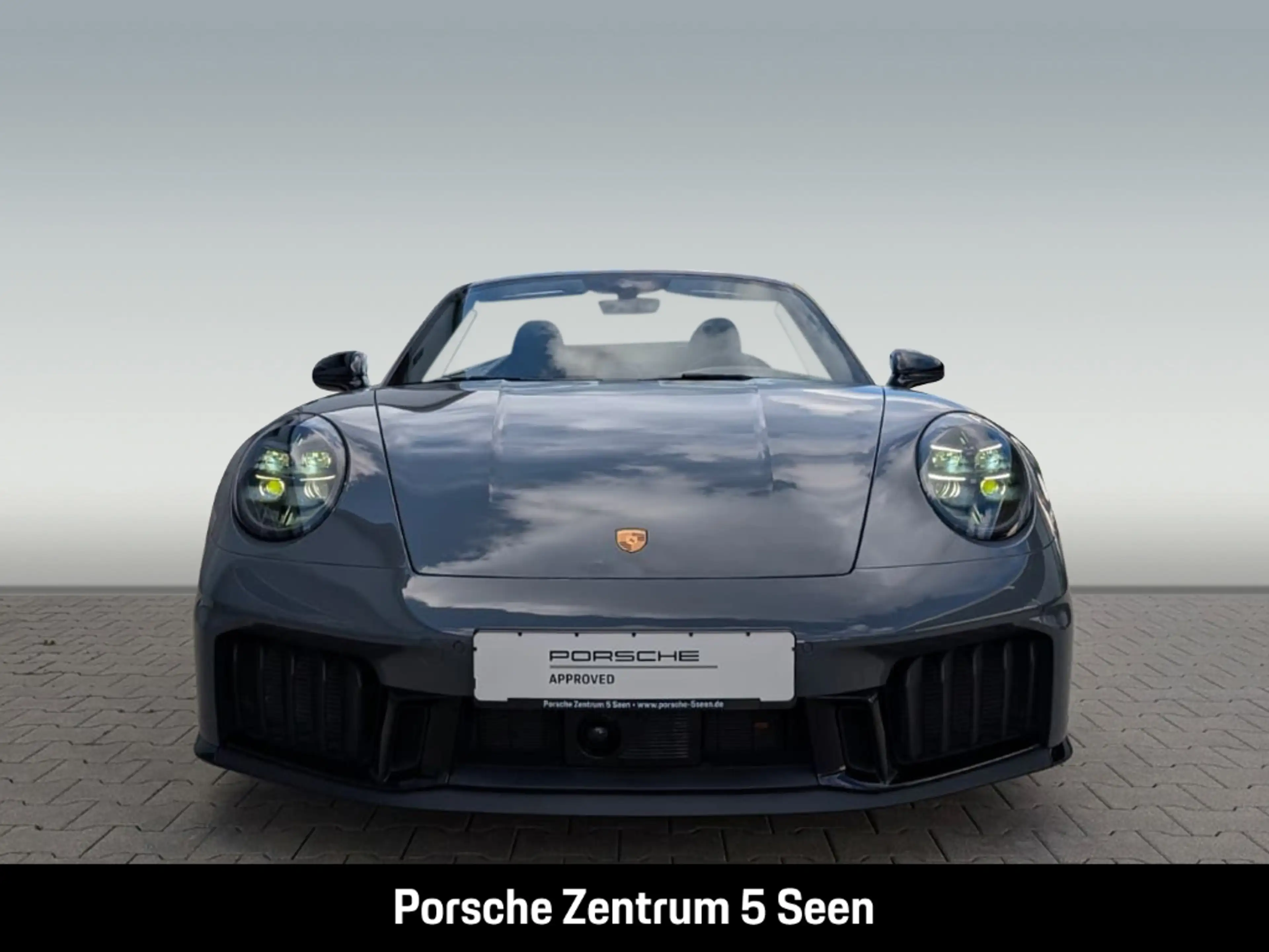 Porsche 992 -2 (911) Carrera GTS Cabriolet — photo 5