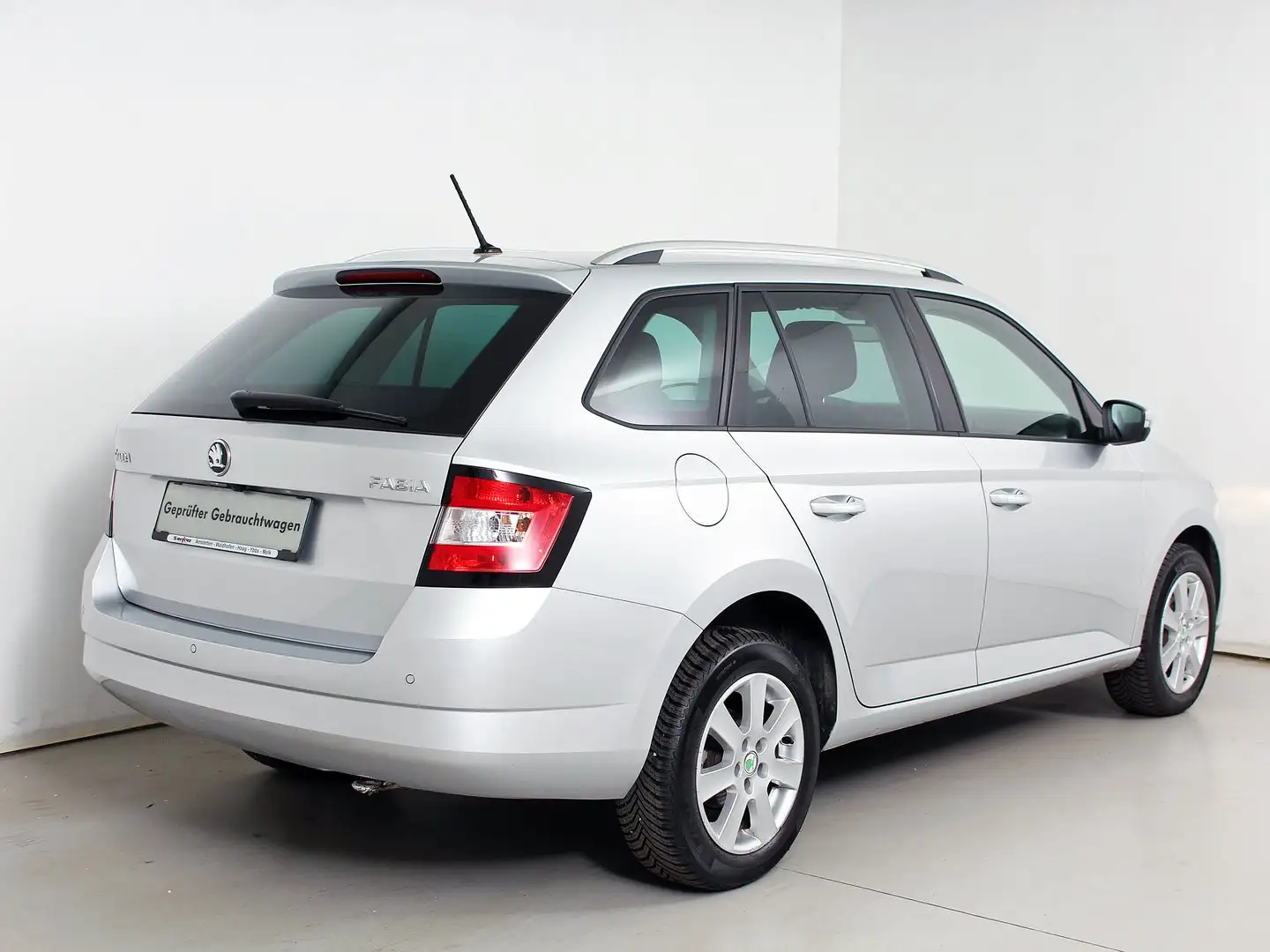 Skoda Fabia Style TSI DSG Silber - 2