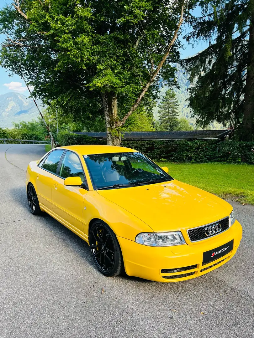 Audi A4 quattro 2,7 S4 Yellow - 2