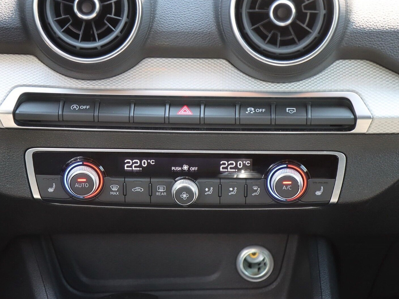 Audi Q2 30 TFSI MMI NAVI/PDC/SITZHZ/GRA/KLIMAAUT. — photo 8