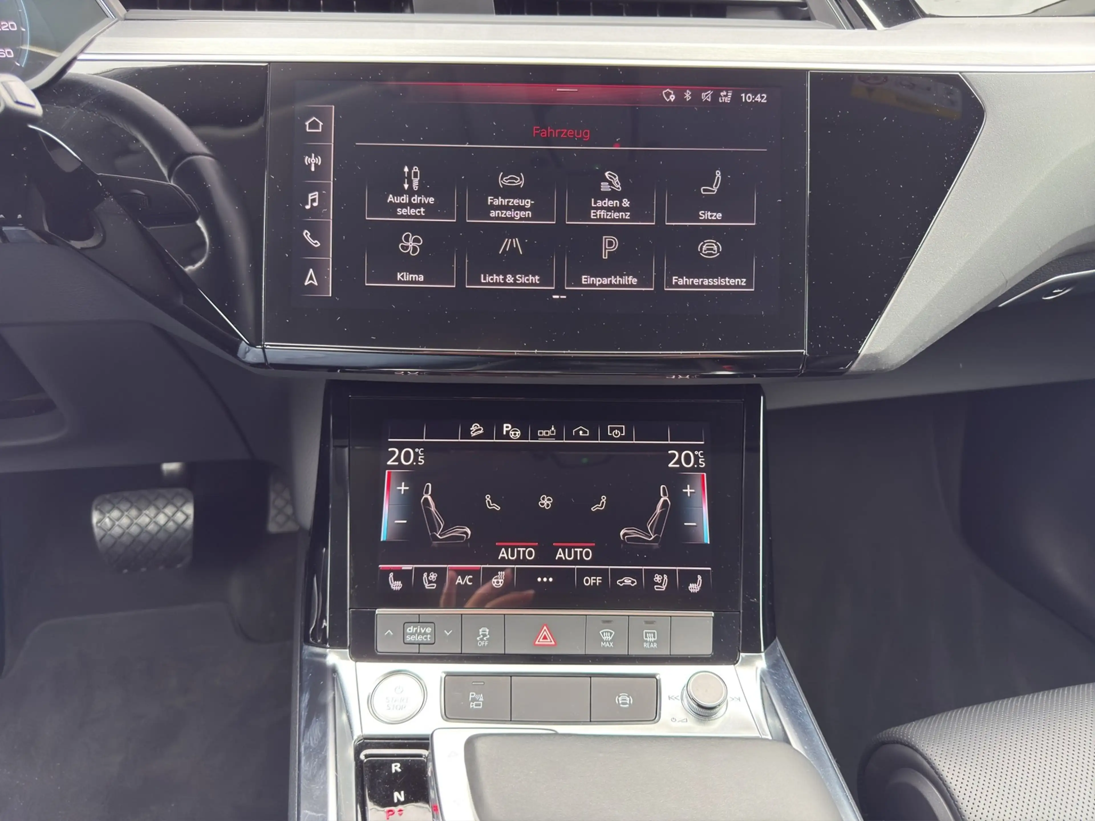 Audi e-tron advanced 55 quattro 300 advanced — photo 14