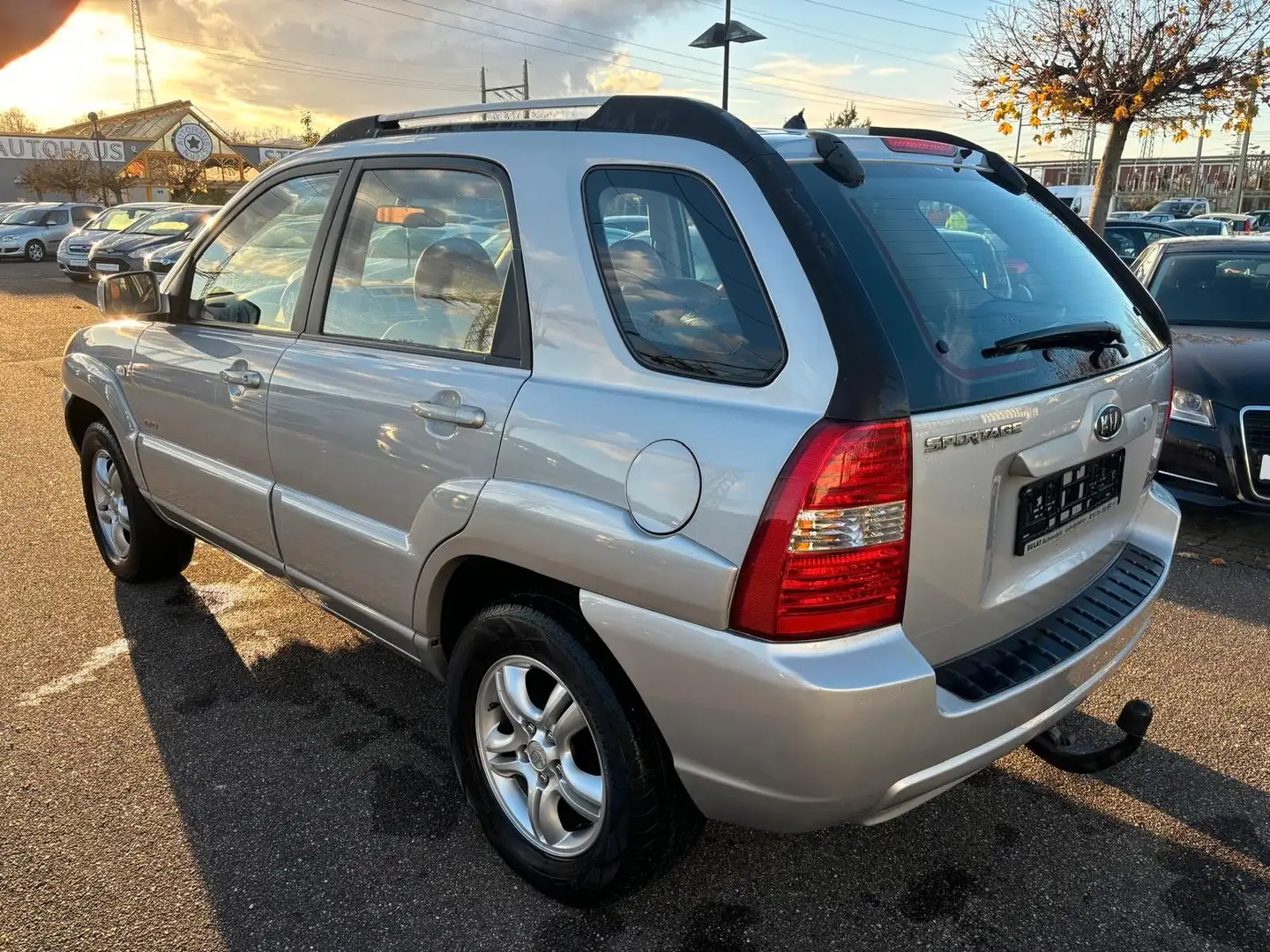Kia Sportage EX 4WD /SHZ/AHK/Klima/Radio Silber - 2