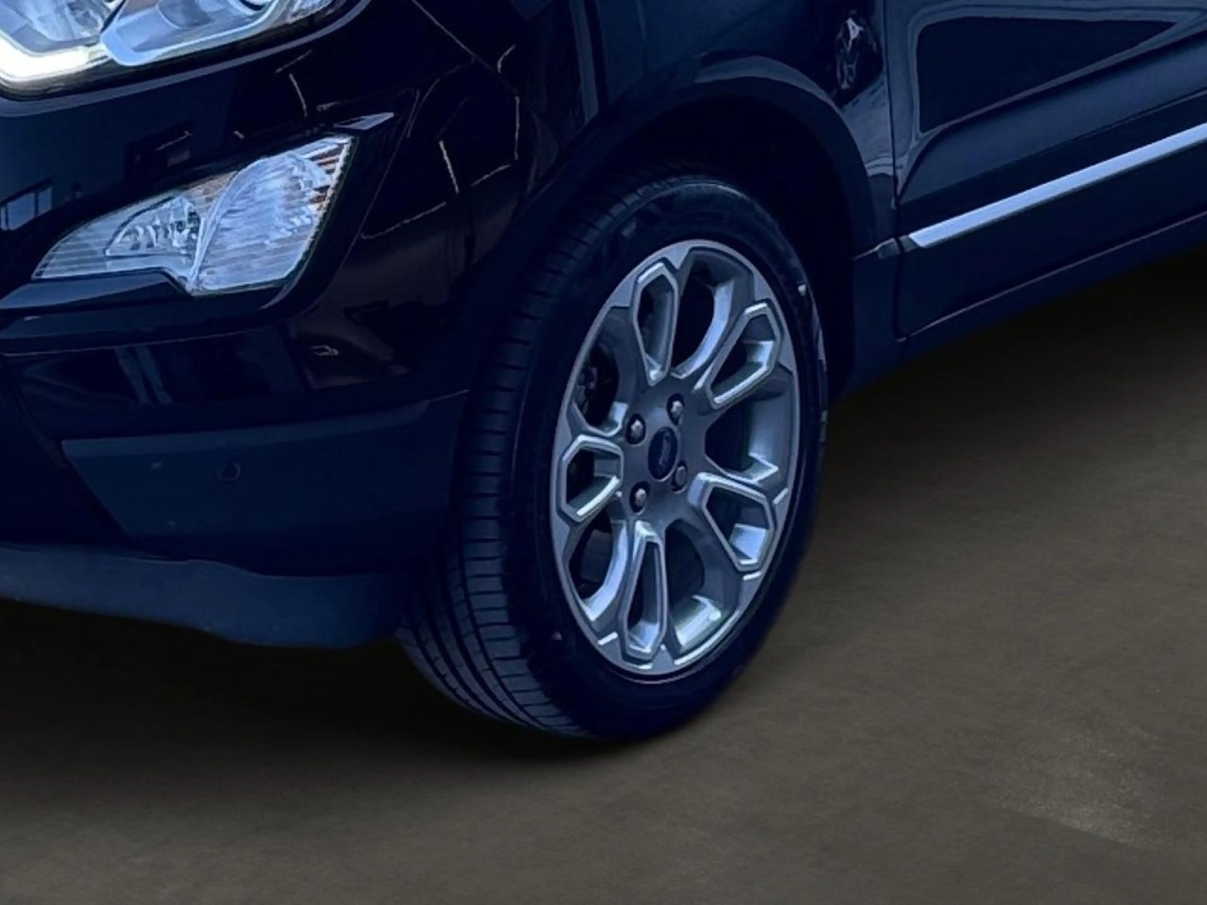 Ford EcoSport 1.0 EcoBoost 125PS Titanium *AHK* — photo 6