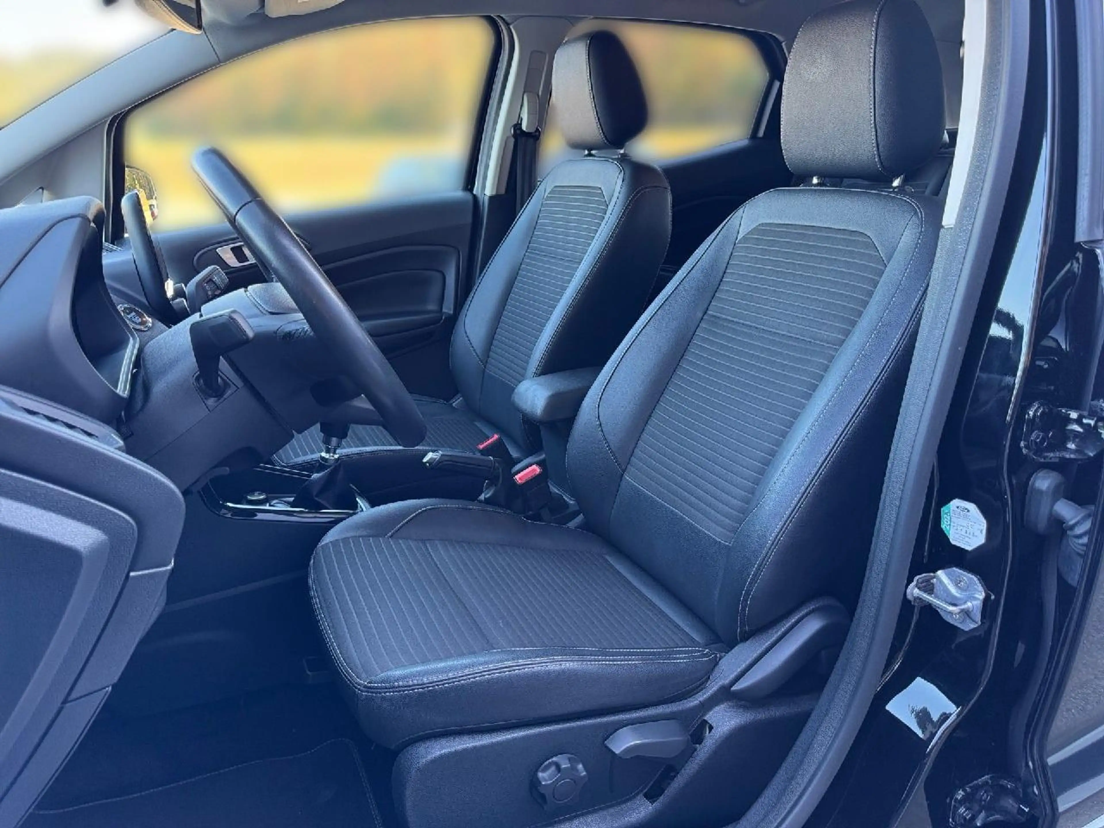 Ford EcoSport 1.0 EcoBoost 125PS Titanium *AHK* — photo 7