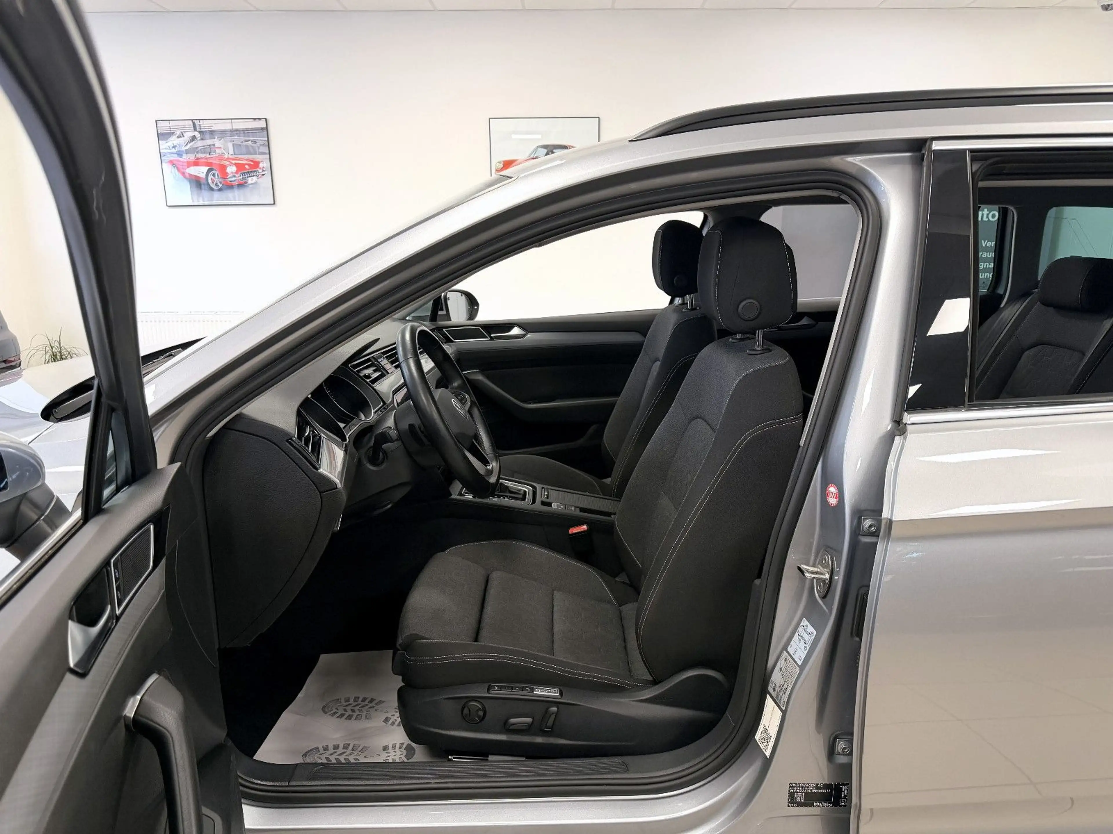 Volkswagen Passat Variant Business *AHK*ACC*Kamera*Massage — photo 6