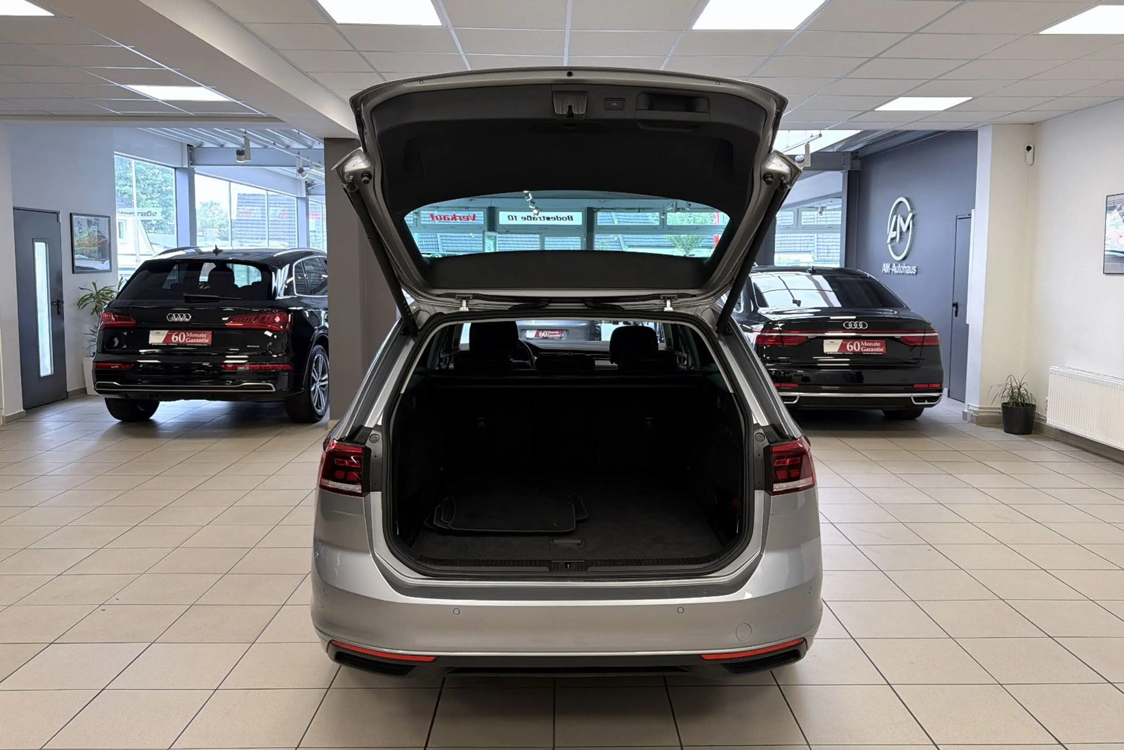 Volkswagen Passat Variant Business *AHK*ACC*Kamera*Massage — photo 10