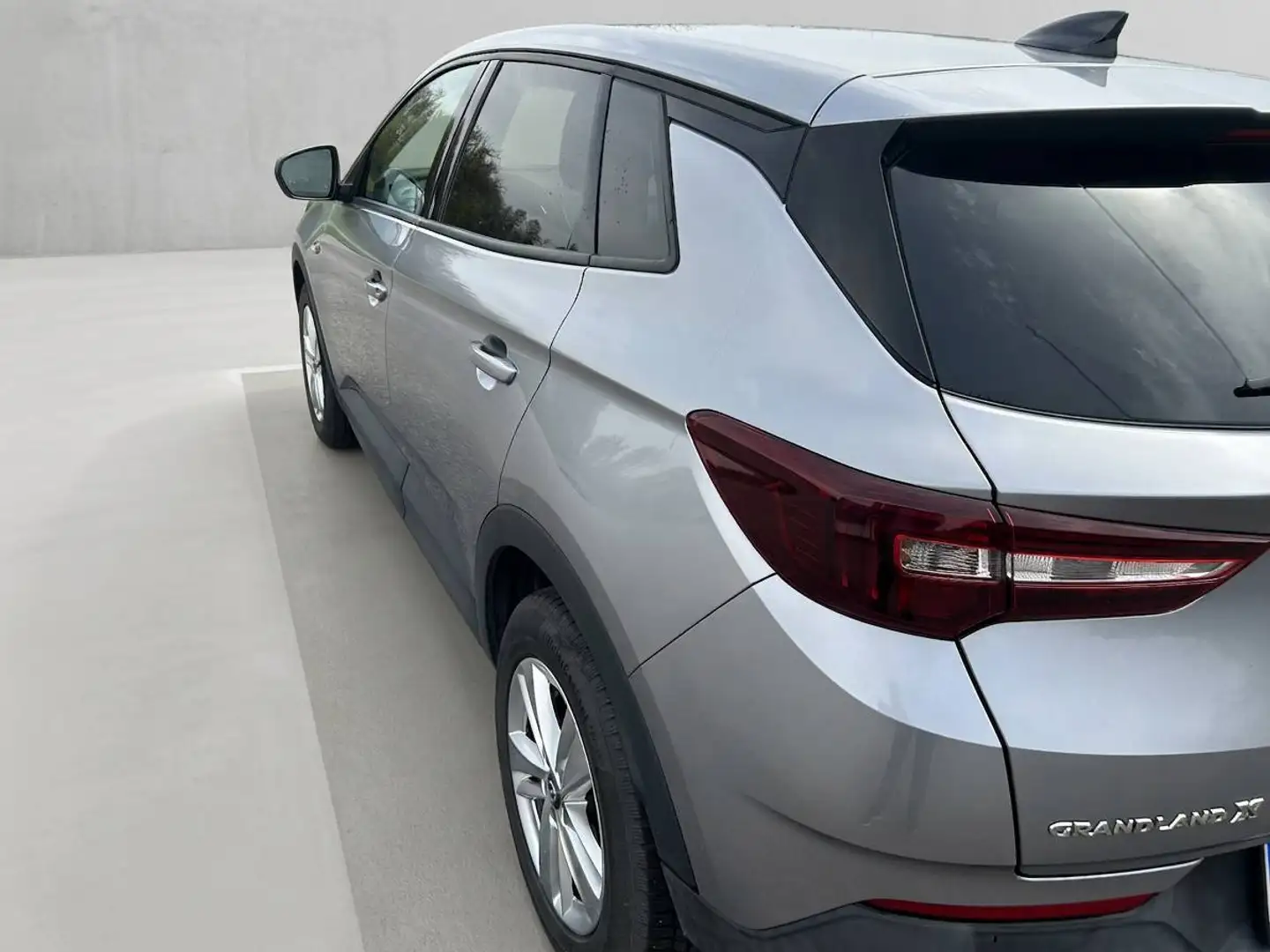 Opel Grandland X Grandland X 1,2 Turbo Direct Injection Innovation Start/Stop Innovation Grau - 2