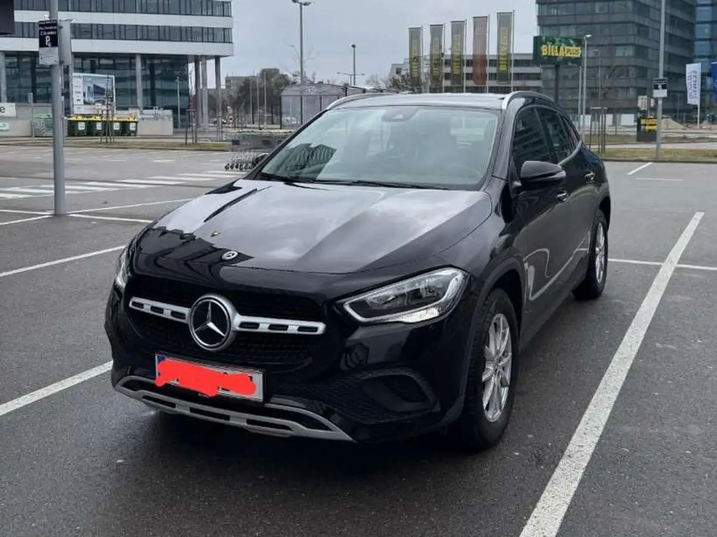 Mercedes-Benz GLA 180 GLA 180 d Aut. Schwarz - 1