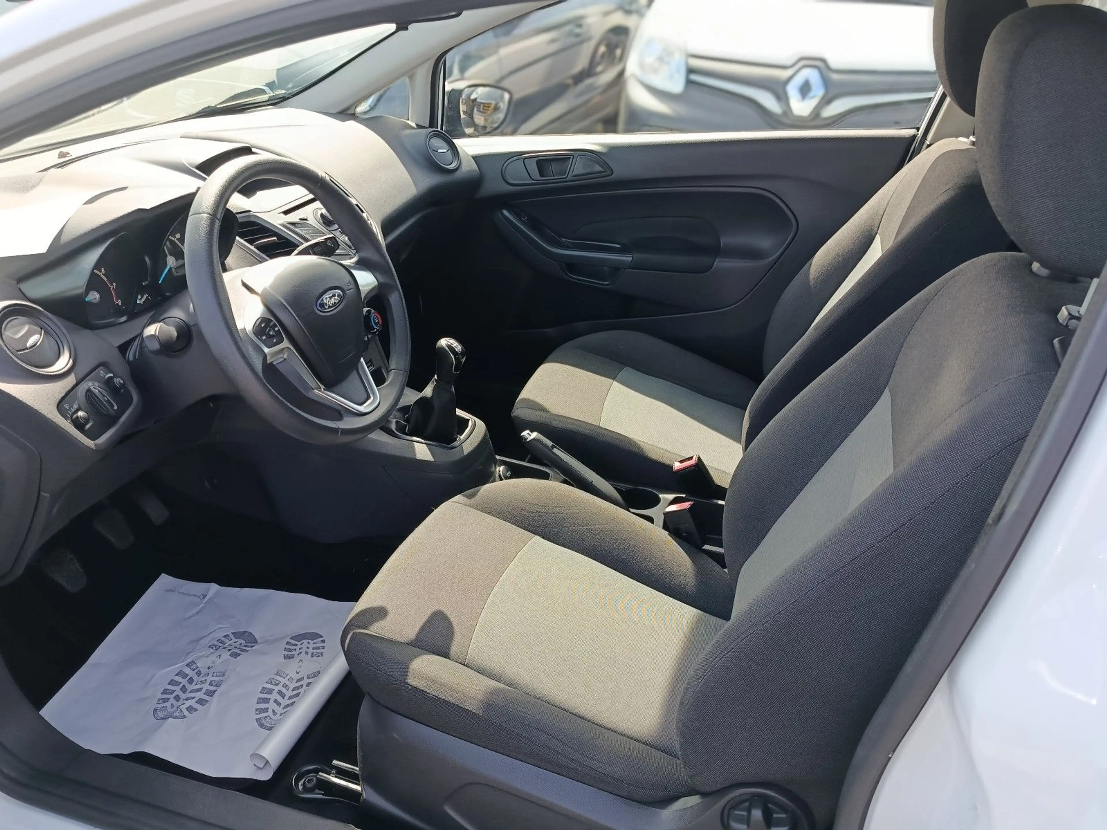 Ford Fiesta Ambiente Klima*Alufelgen*Allwetterreifen — photo 9
