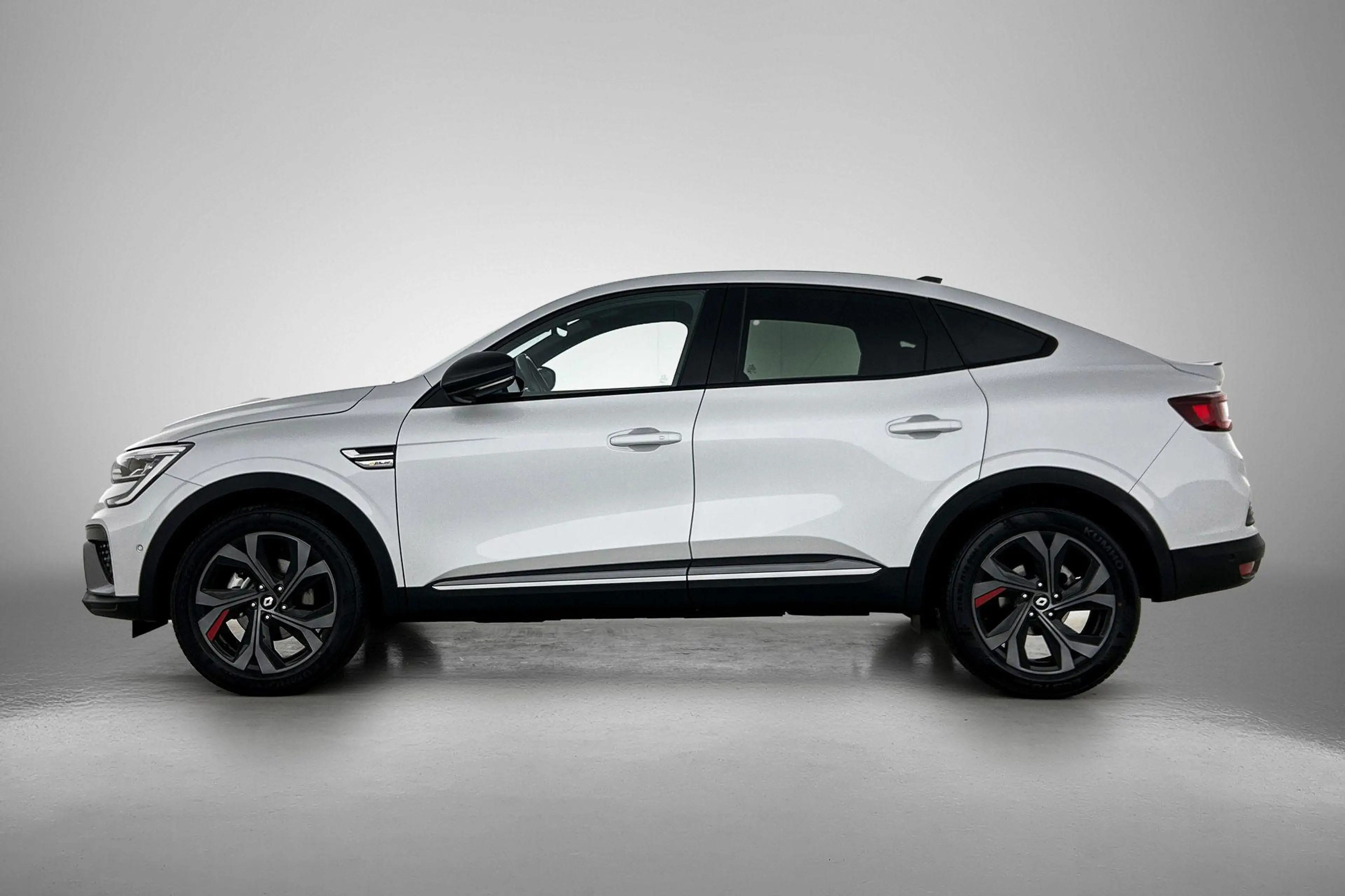 Renault Arkana 1.6 E-Tech Hybrid 145 R.S. Line — photo 6