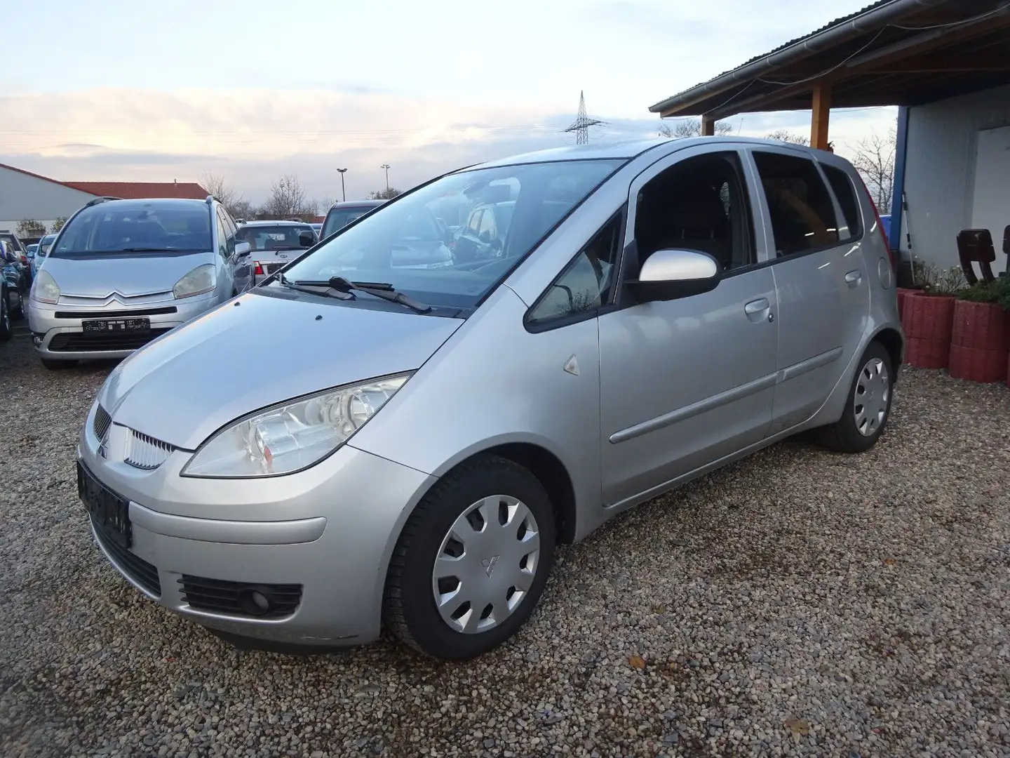 Mitsubishi Colt CZ3 Lim. 5-trg. 1.3 Motion Silber - 1