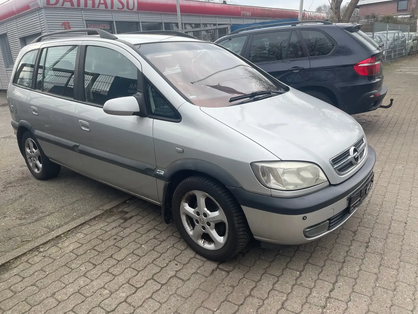 Opel Zafira 1.8 Elegance Automatik Klima Grau - 2