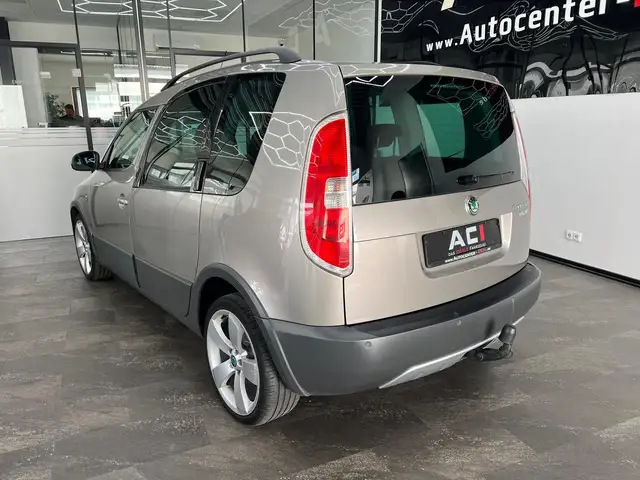 Skoda Roomster view 6