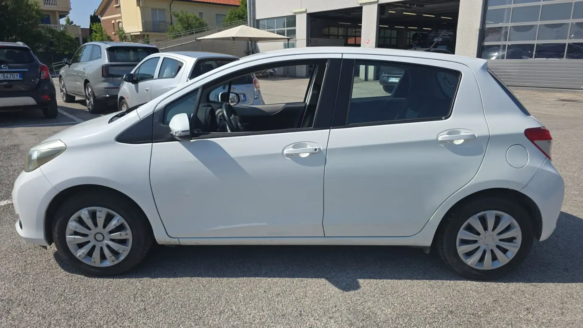 Toyota Yaris Yaris III 2011 5p 1.0 Lounge s/CL Bianco - 2