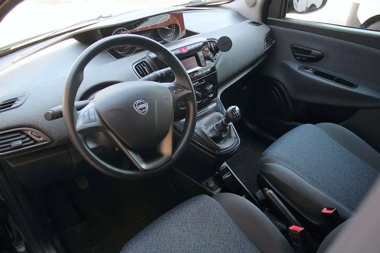 Lancia Ypsilon 2022