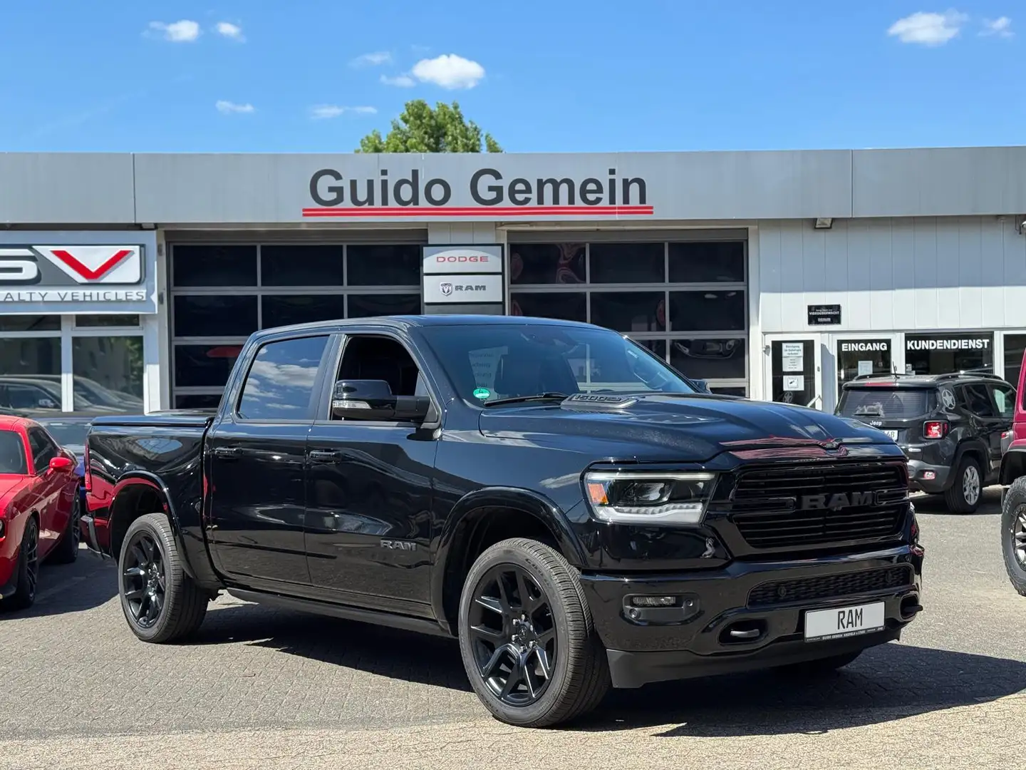Dodge RAM 5.7 V8 Crew Cab Sport Night Edition Laderaumabdeck Noir - 2