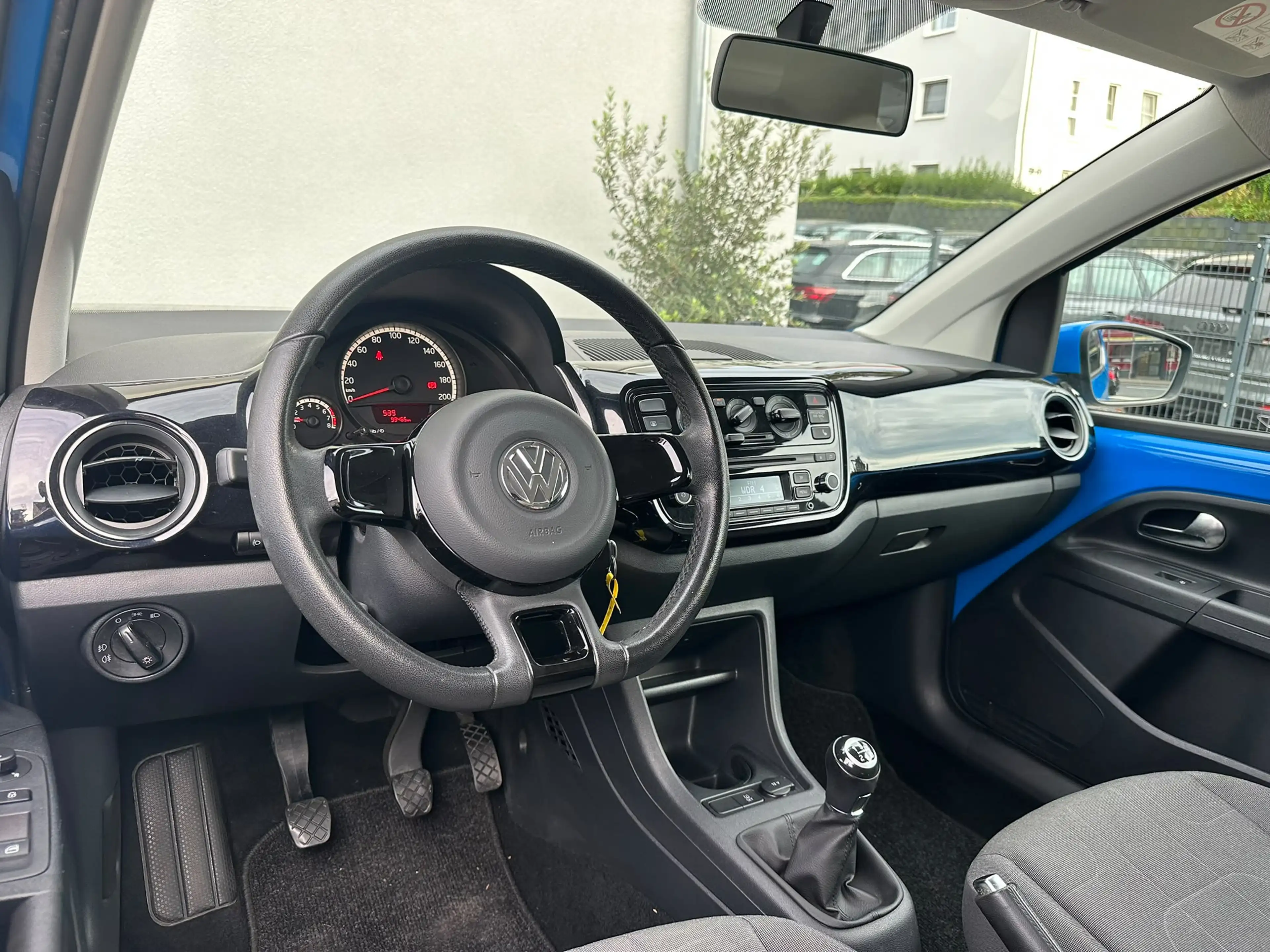 Volkswagen up! 1.0 move up!*SITZHEIZUNG*KLIMA*ZV*EL.FENSTER — photo 15