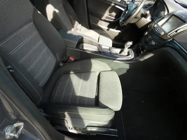Opel Insignia view 11