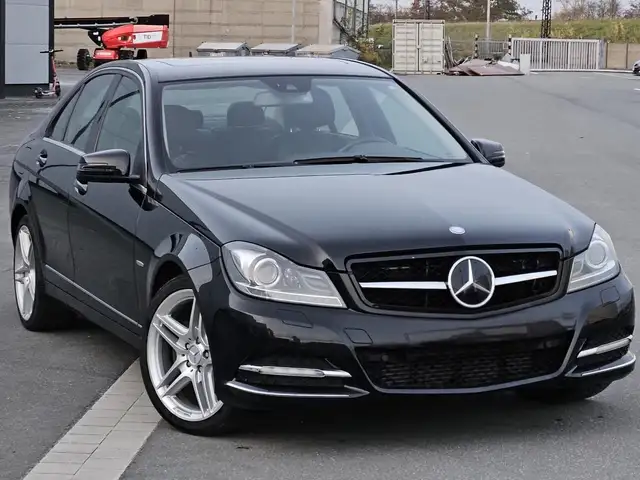 Mercedes-Benz C 250 Avantgarde Automatik 1 Jahr Garantie