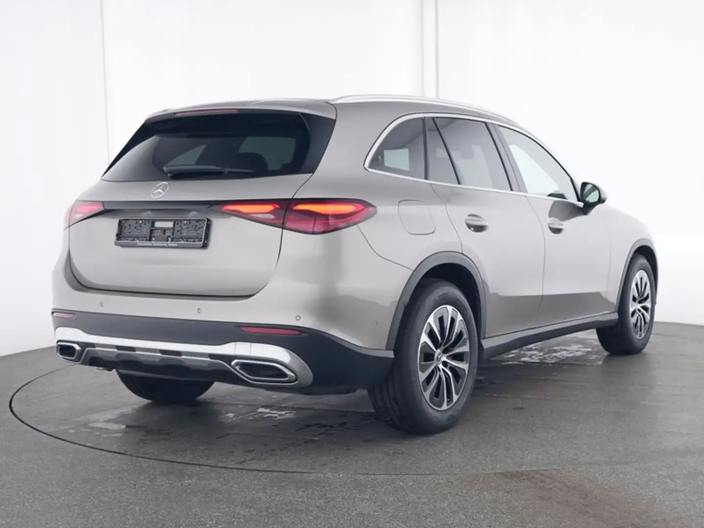 Mercedes-Benz GLC 220 d 4M Avantgarde/LED/Panorama-SD/360°K/ Srebrny - 2