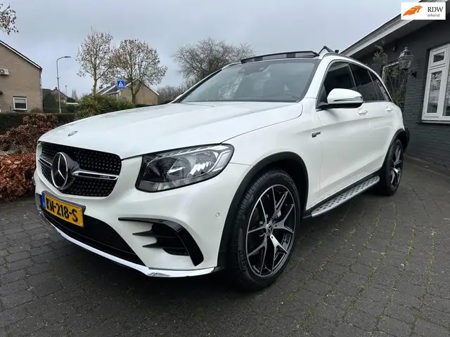 Mercedes-Benz GLC 63 AMG 250 4MATIC, Pano, Leder