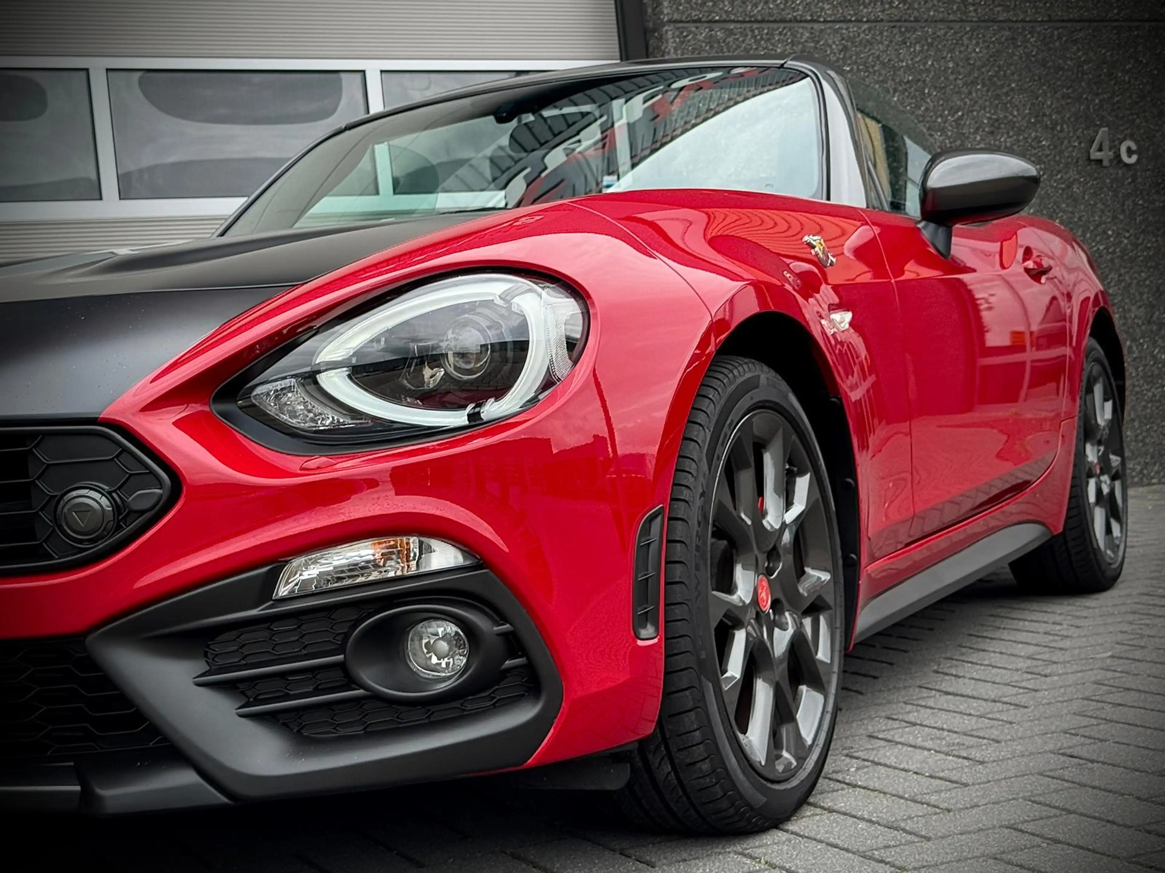 Abarth 124 Spider 1.4 MultiAir Turbo / Aut / 170pk / Record Monza ex — photo 13