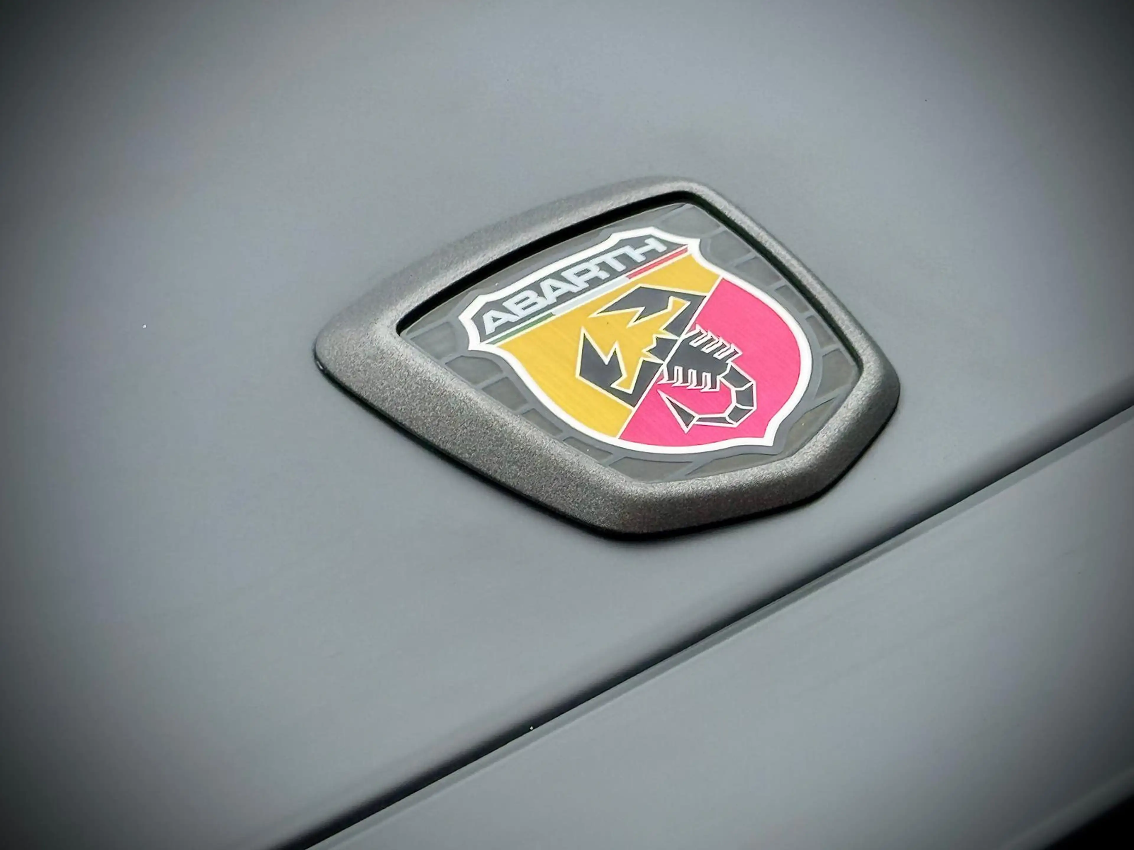 Abarth 124 Spider 1.4 MultiAir Turbo / Aut / 170pk / Record Monza ex — photo 22