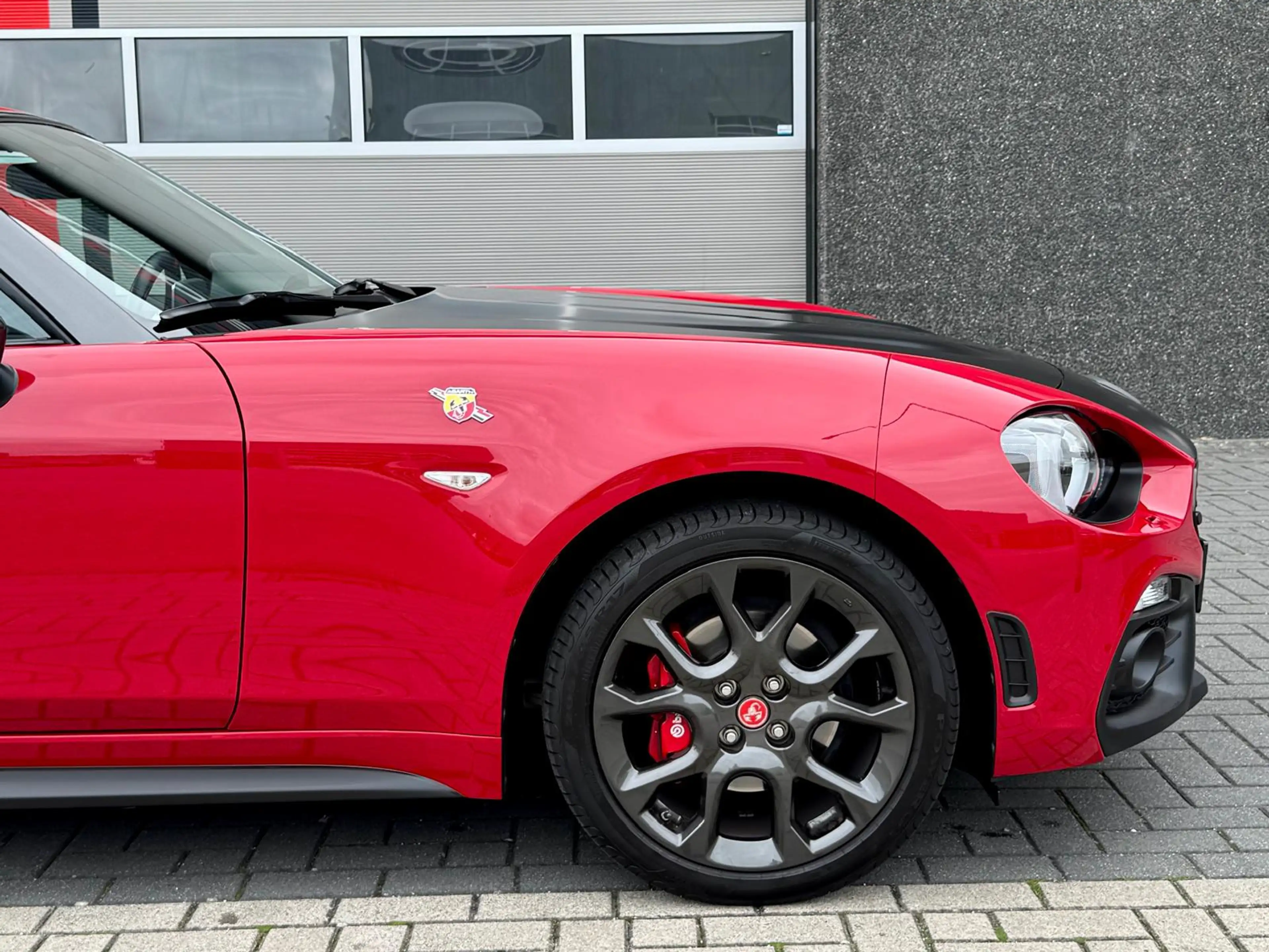 Abarth 124 Spider 1.4 MultiAir Turbo / Aut / 170pk / Record Monza ex — photo 11
