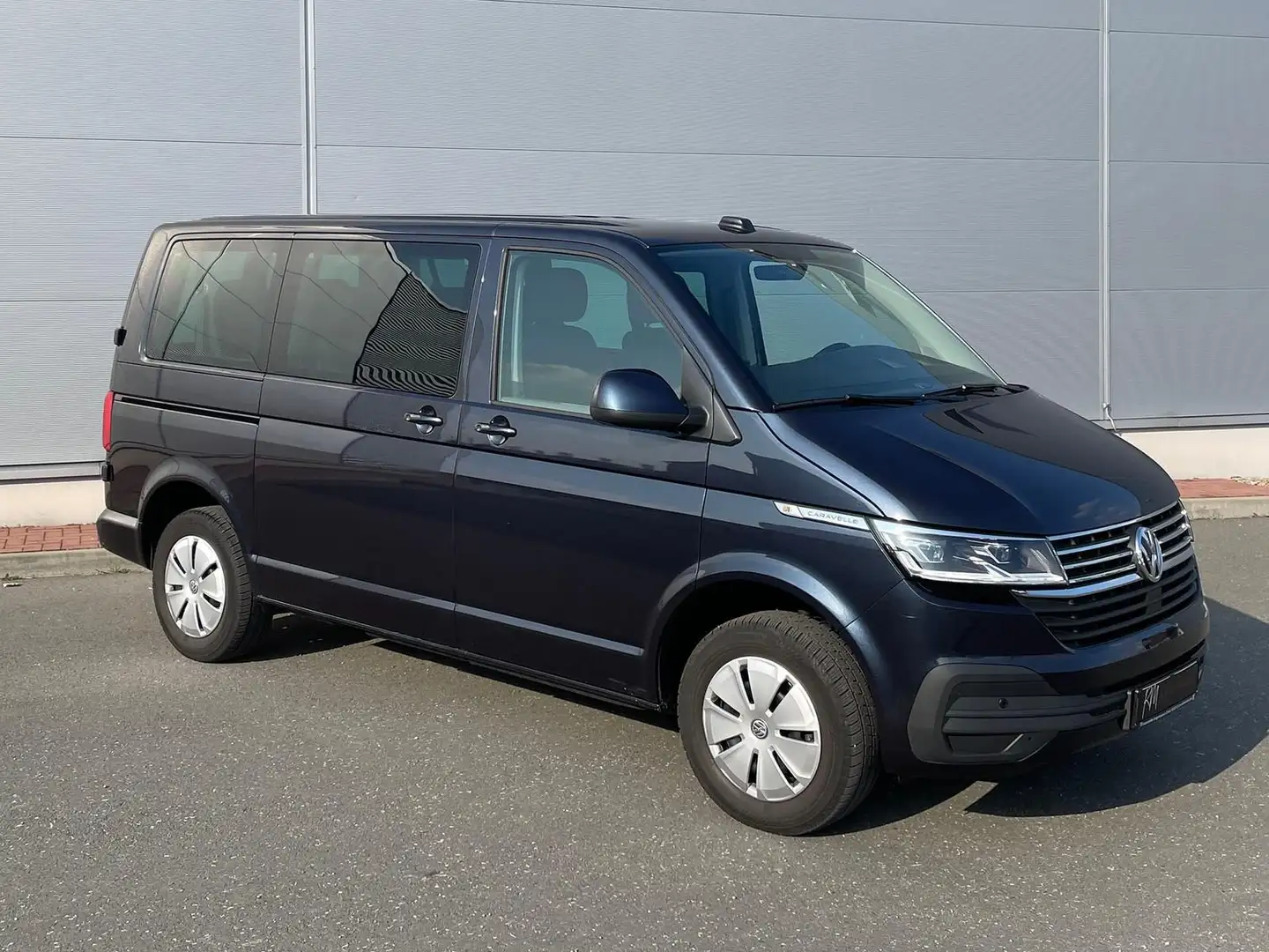 Volkswagen T6 Caravelle T6.1 Caravelle Comfortline NAV LED TEMP DAB PDC Blauw - 2