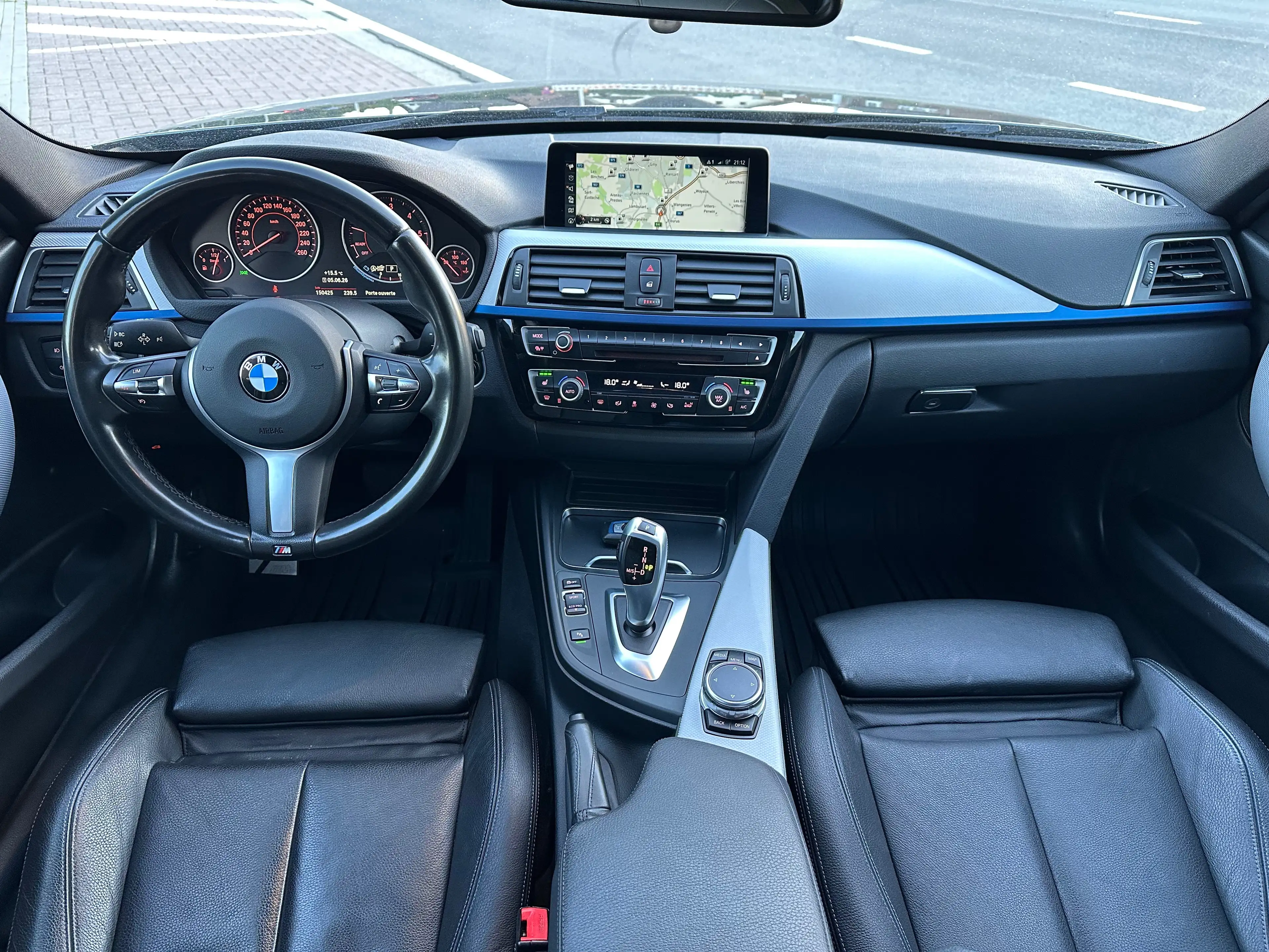 BMW 318 dA Pack M / GPS Cuir CarPlay LED Capteurs — photo 9