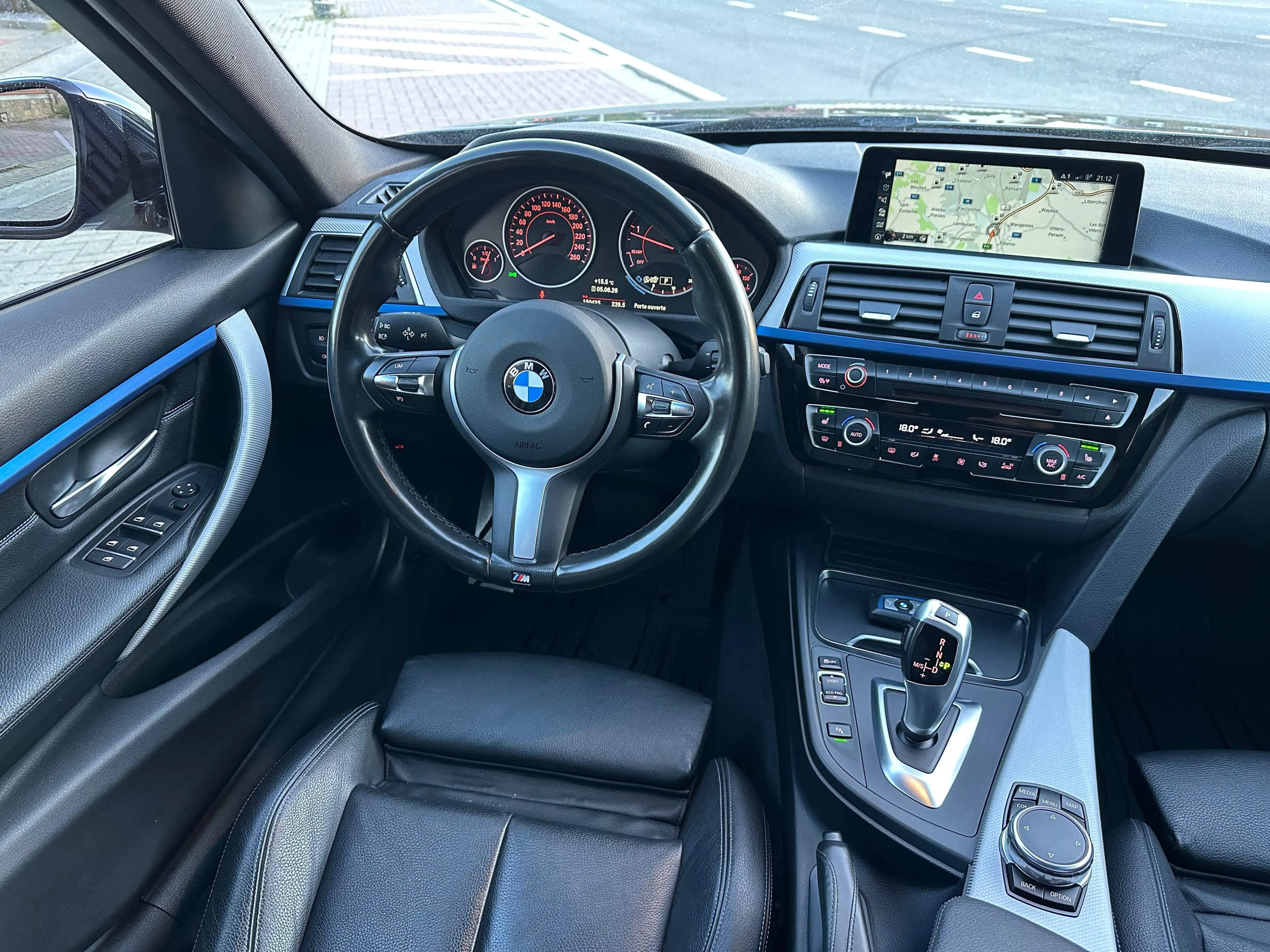 BMW 318 dA Pack M / GPS Cuir CarPlay LED Capteurs — photo 10