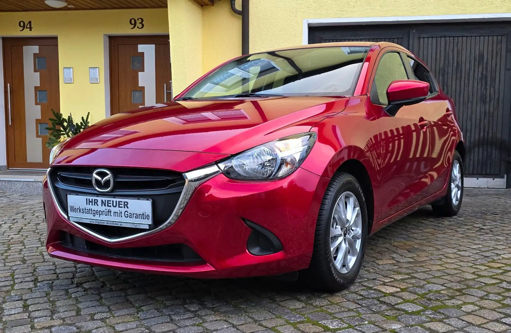 Mazda 2 Lim. "Exclusive-Line"_Alu_Allwetter_ Rot - 1