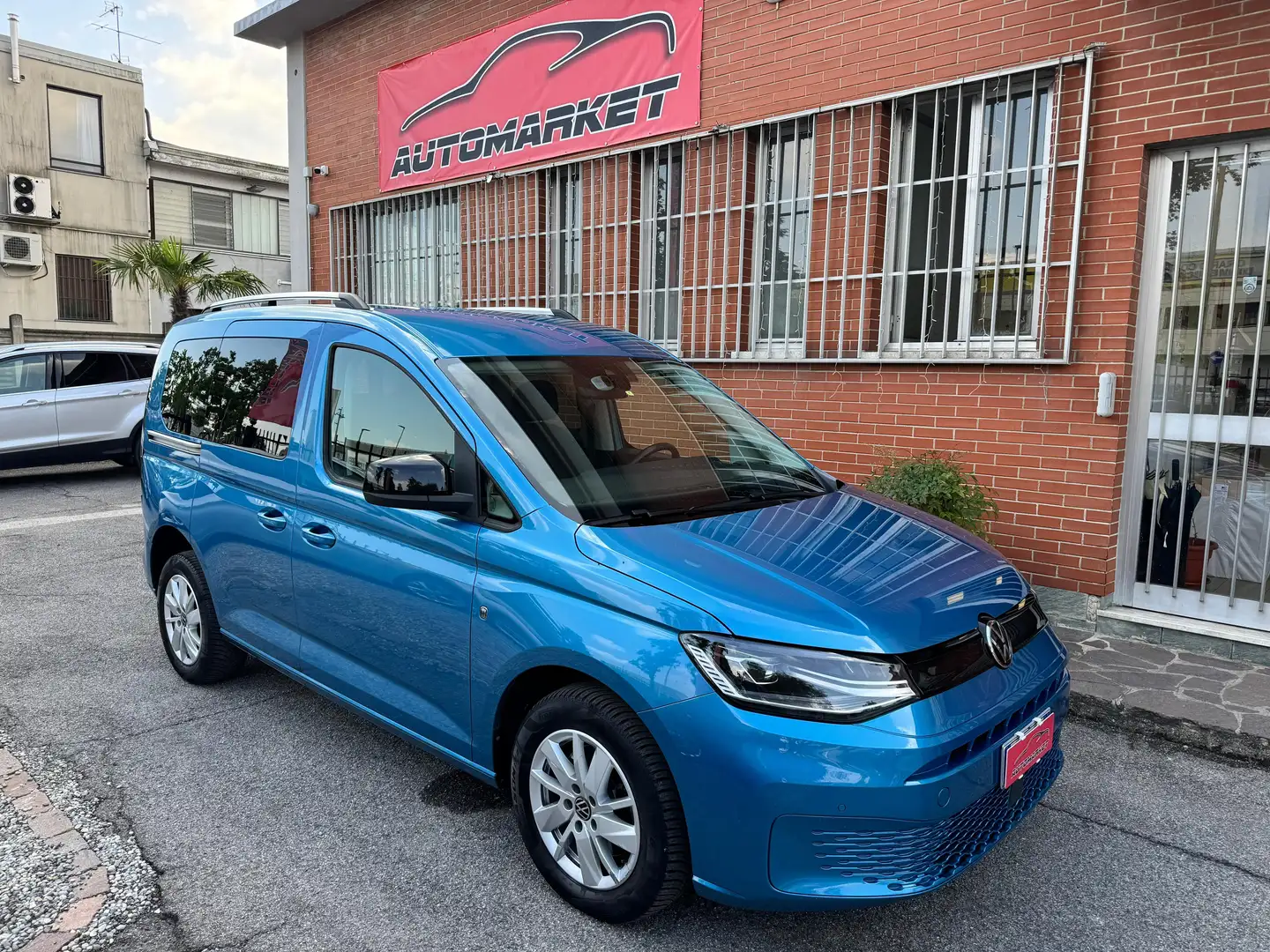 Volkswagen Caddy 2.0 TDI 122cv Life N1 5 Posti Blu/Azzurro - 1