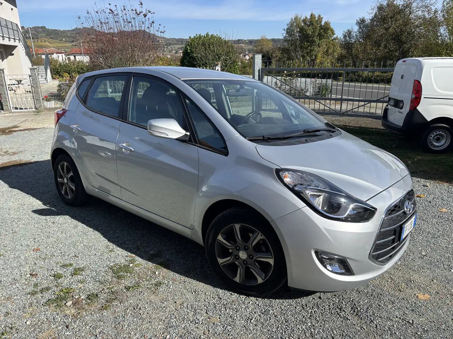 Hyundai iX20 1.4 Classic FL E6 Gris - 1