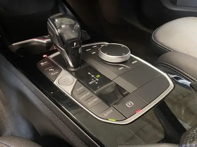 BMW 1 Series view 13
