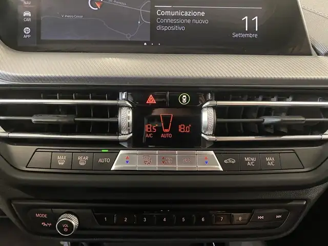 BMW 1 Series view 11