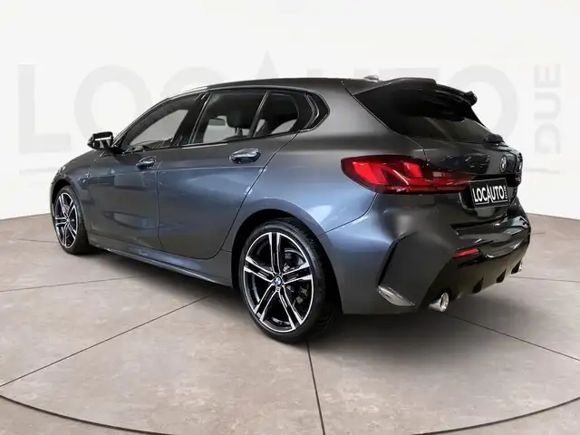 BMW 1 Series view 5