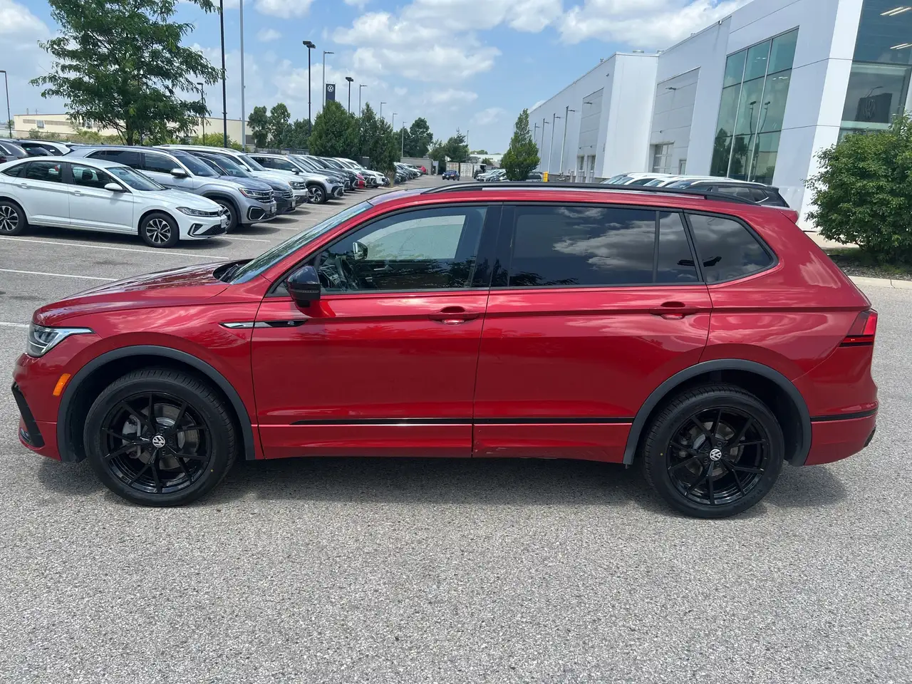 Volkswagen Tiguan photo Volkswagen Tiguan