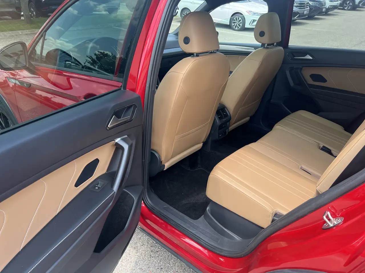 Volkswagen Tiguan photo Volkswagen Tiguan