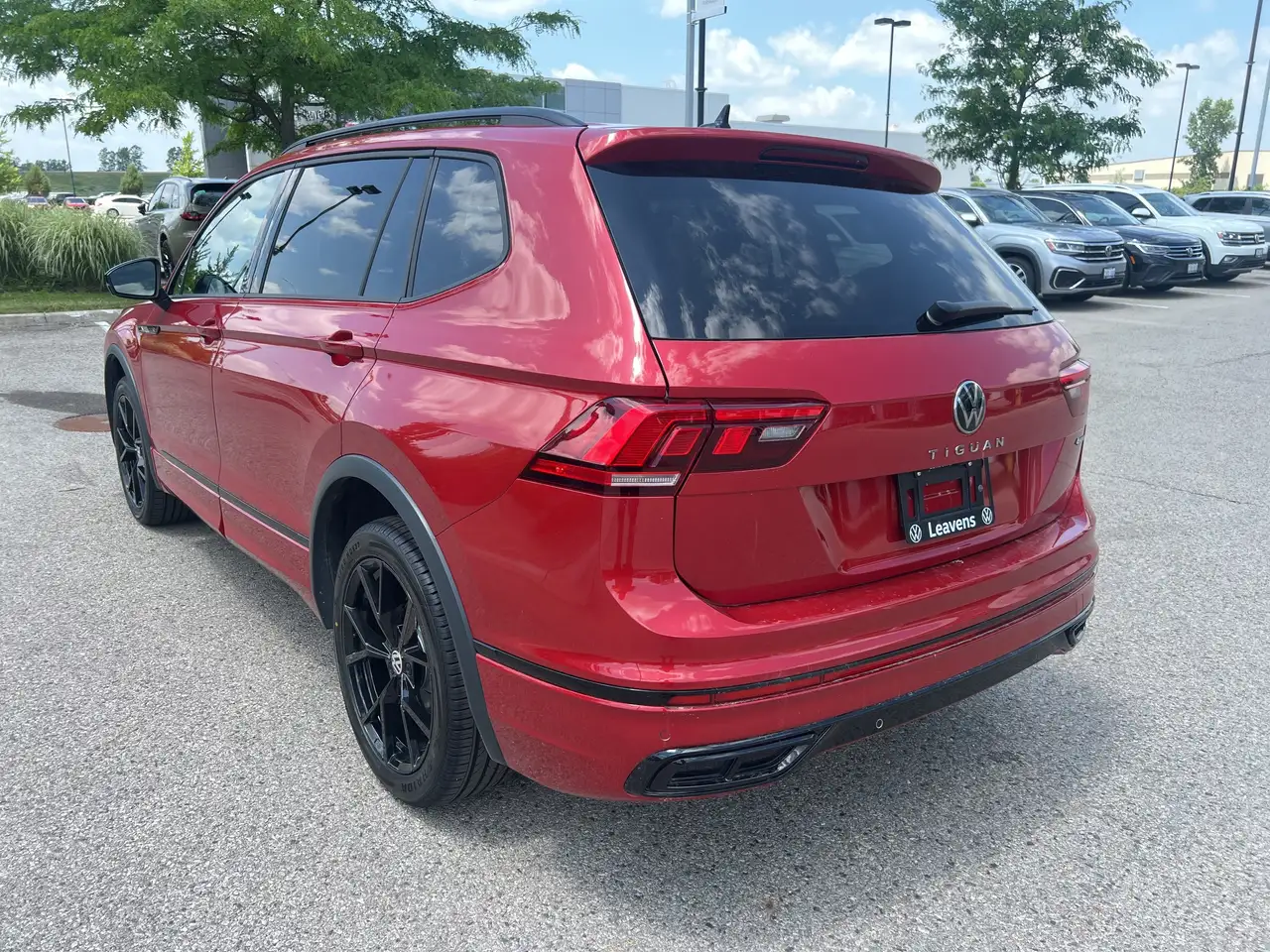 Volkswagen Tiguan photo Volkswagen Tiguan