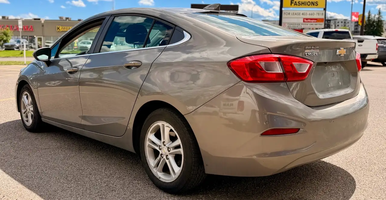Chevrolet Cruze снимка Chevrolet Cruze