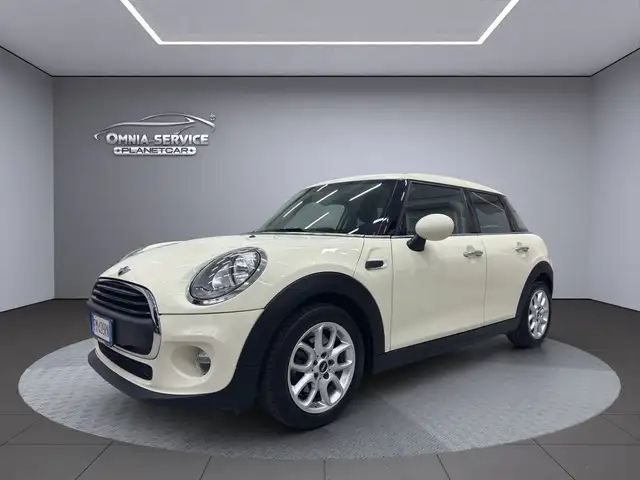 MINI One D Mini IV F55-F56 2014 1.5 Business 5p