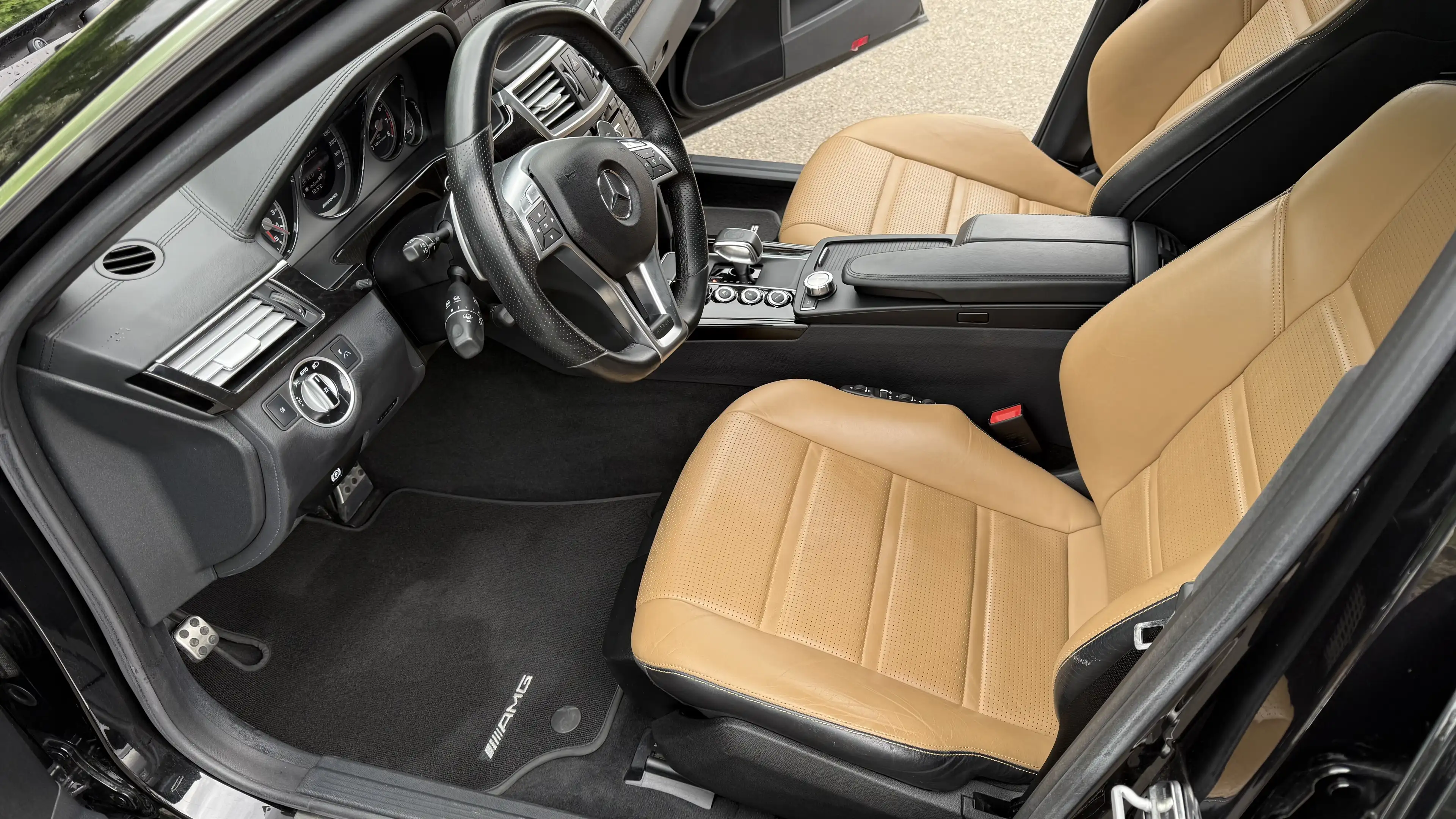 Mercedes-Benz E 63 AMG E 63 AMG (212.074) — photo 8