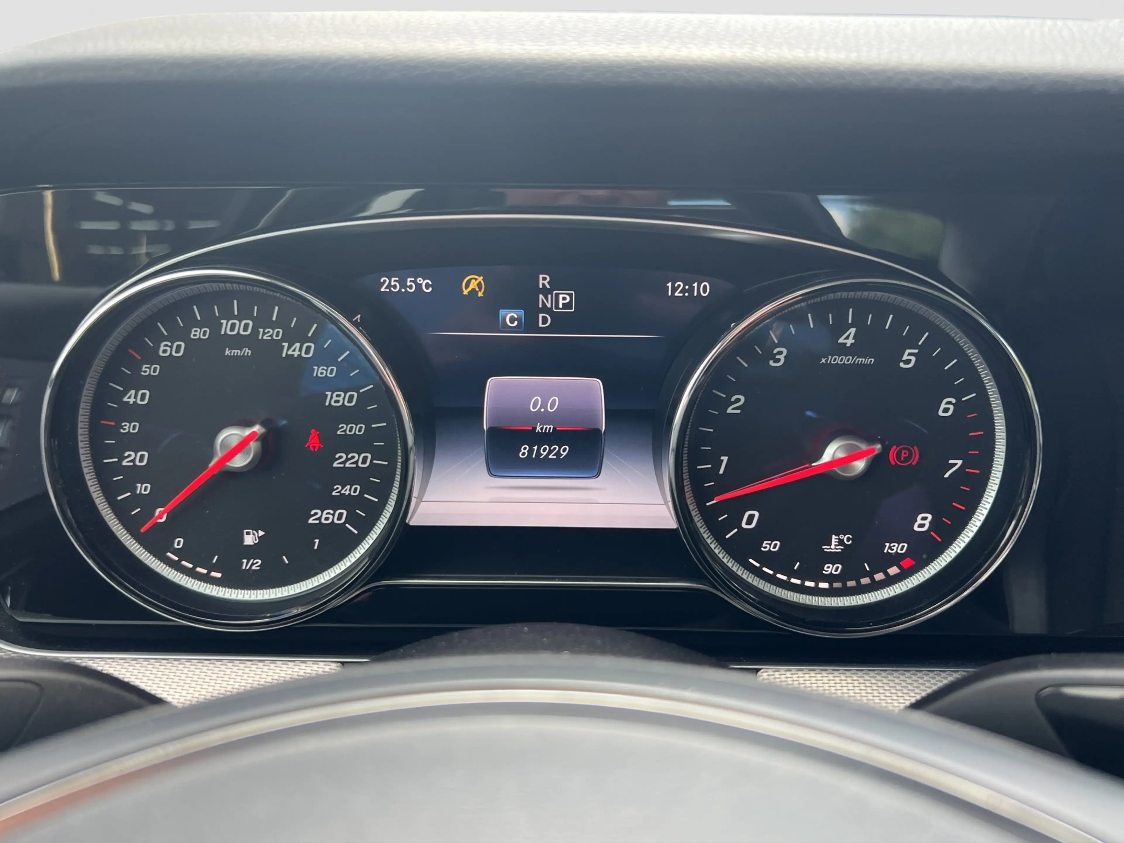Mercedes-Benz E 400 4M Avantgarde LED Distro Luft Lane Navi RFK — photo 14